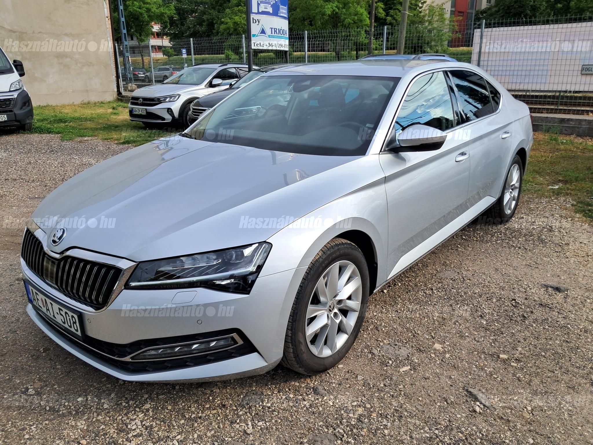 SKODA SUPERB 2023/6 - 1