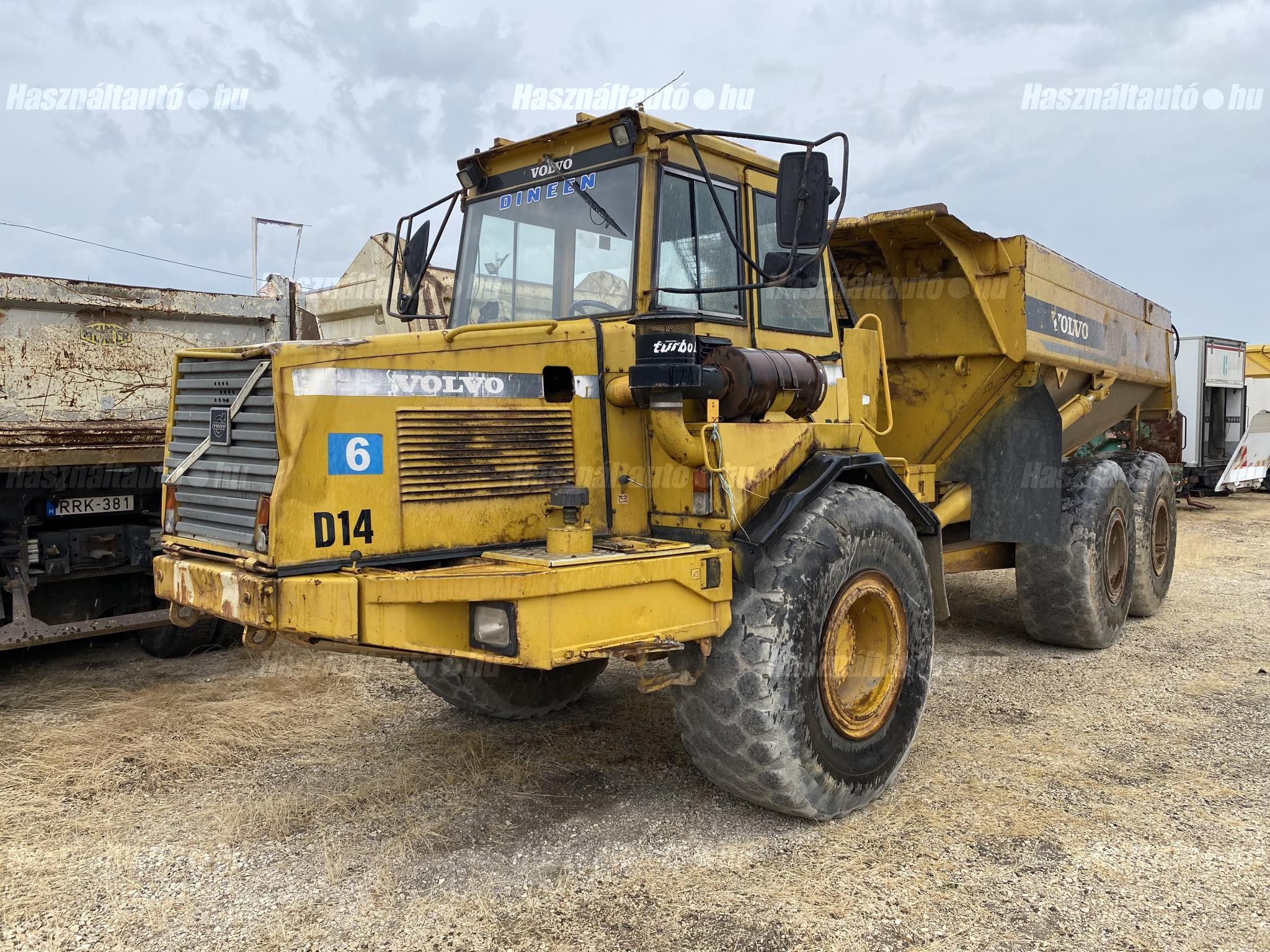VOLVO 2000 - 1