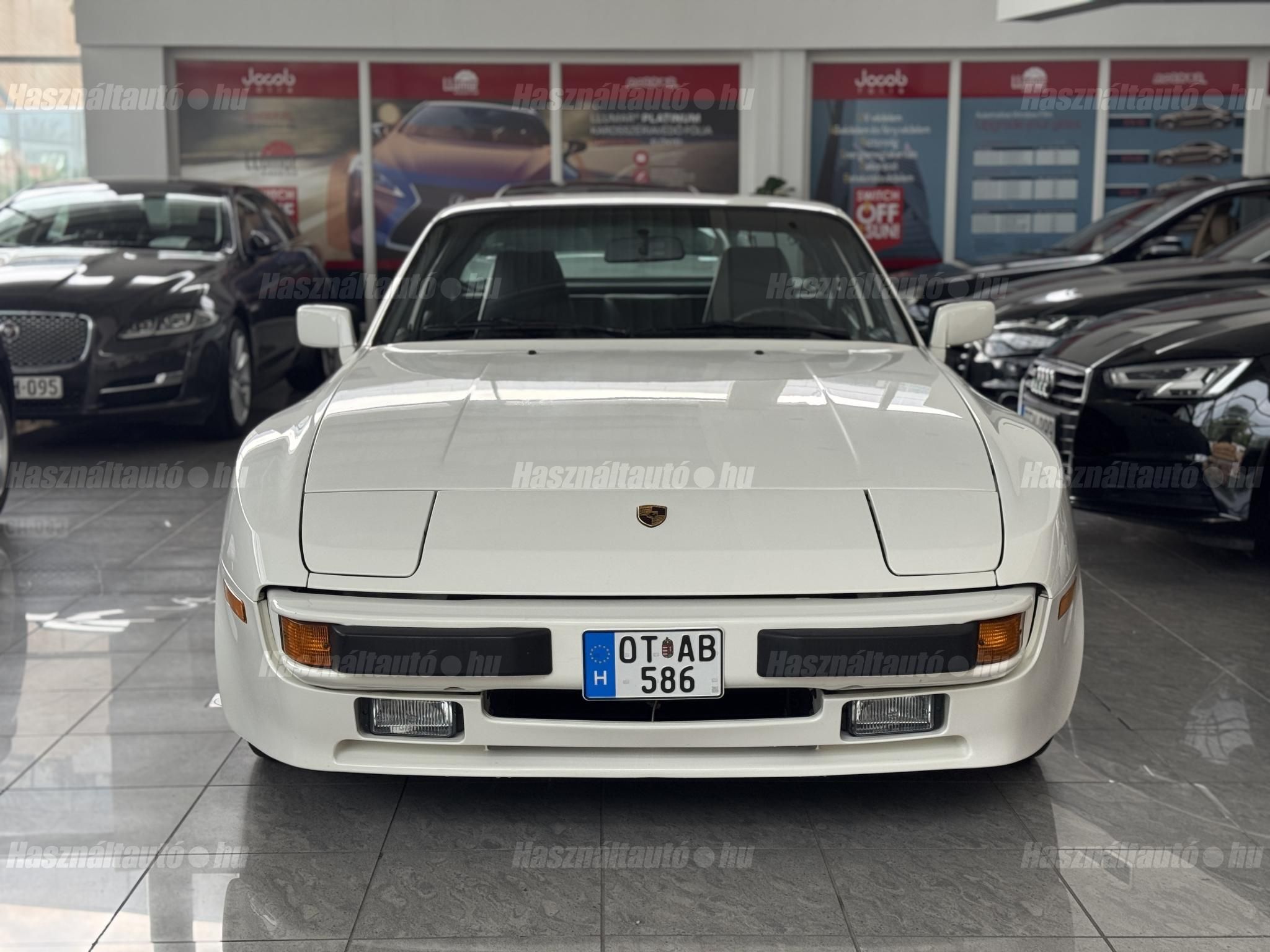 PORSCHE 944 1985 - 1
