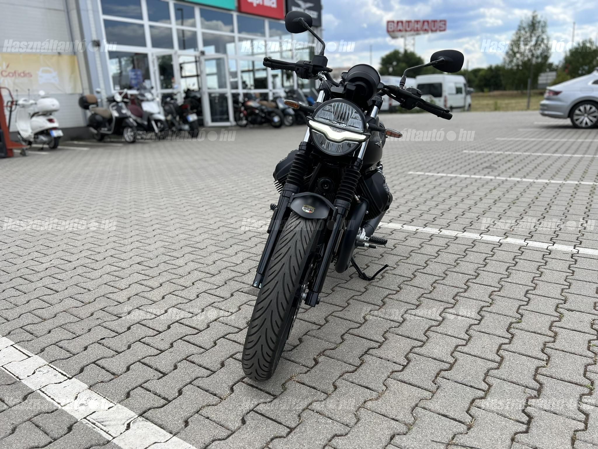 MOTO GUZZI V7 2025/7 - 1