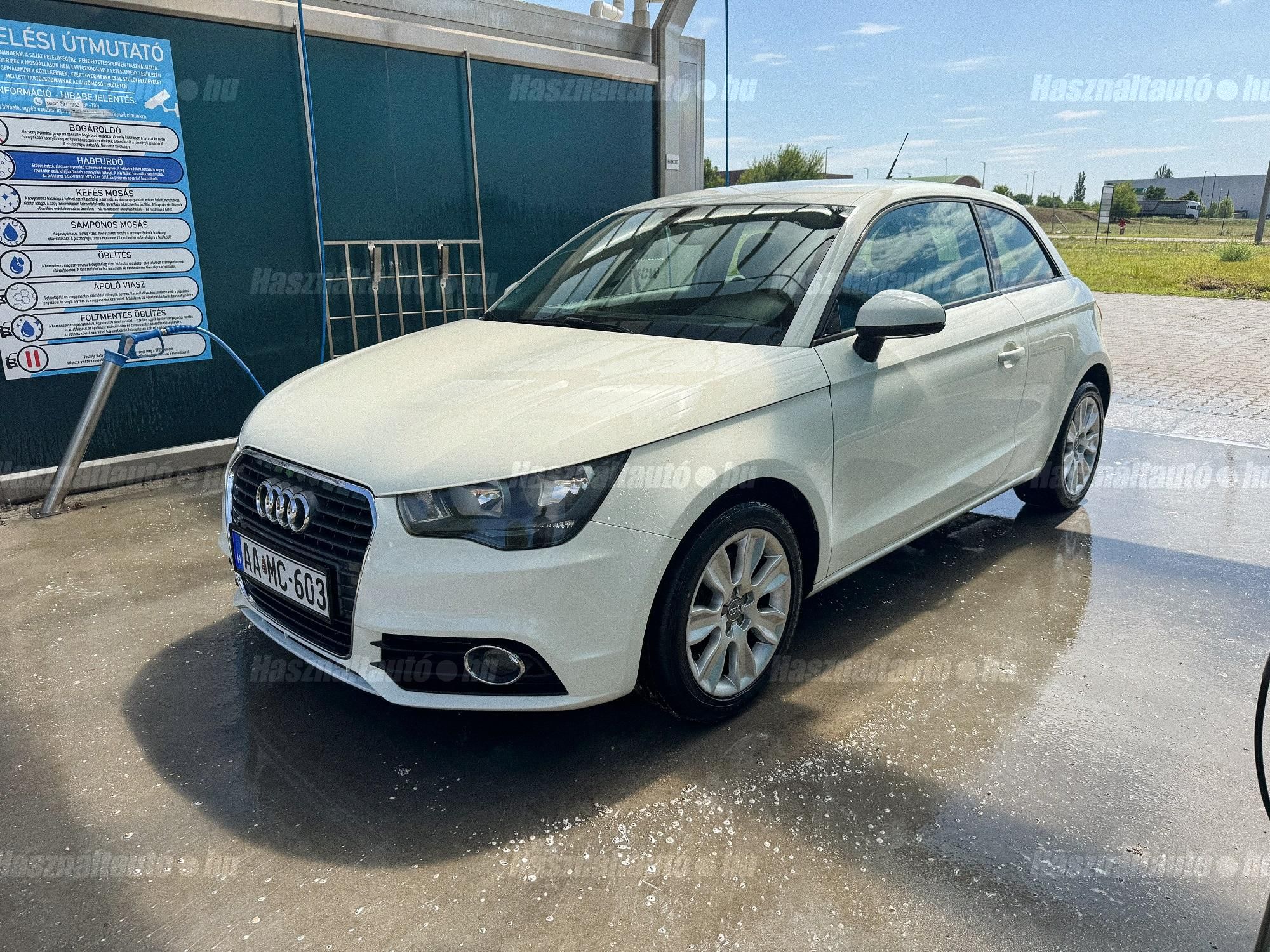 AUDI A1 2011/2 - 1