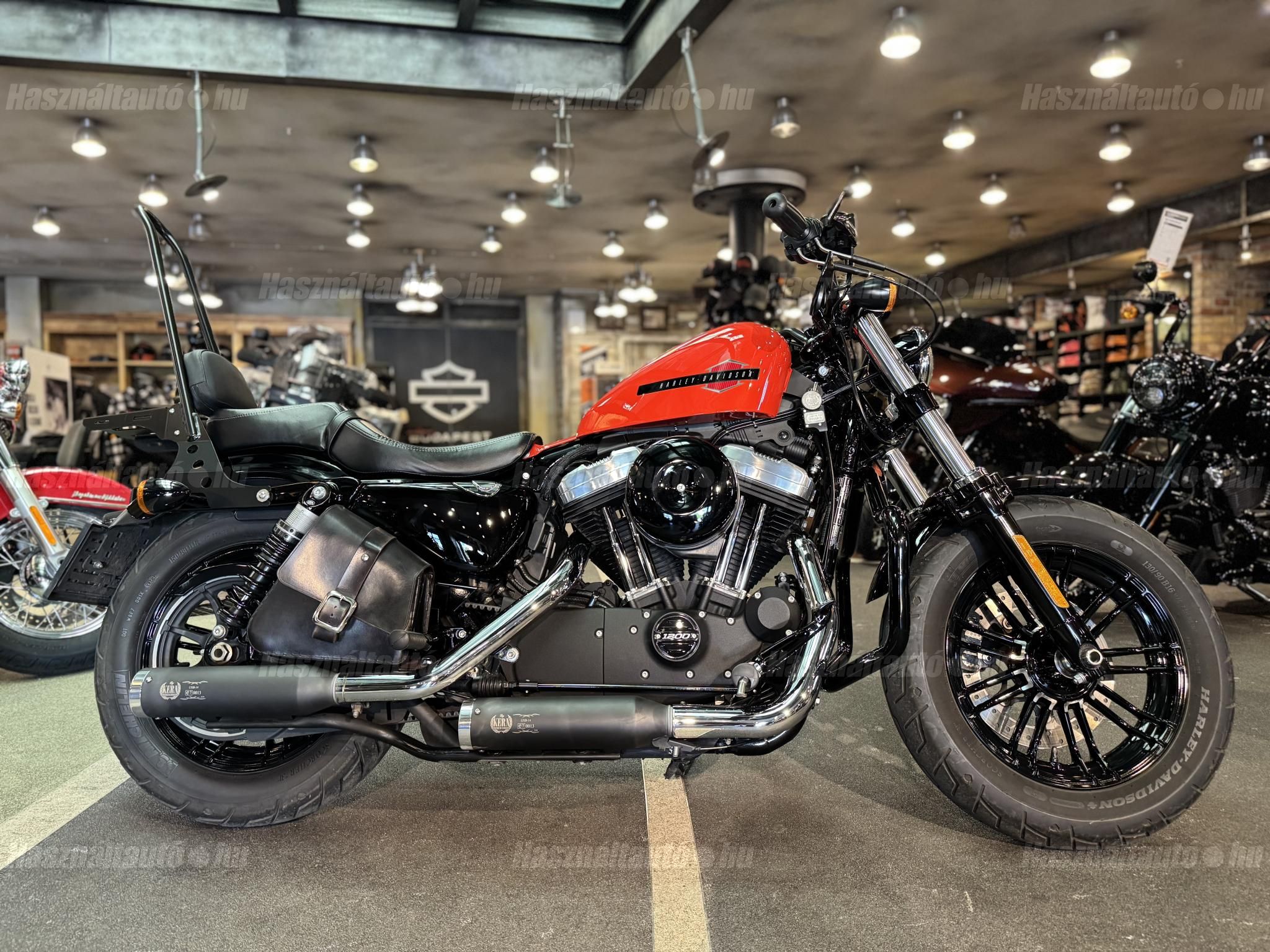 HARLEY-DAVIDSON SPORTSTER 2020/11 - 1