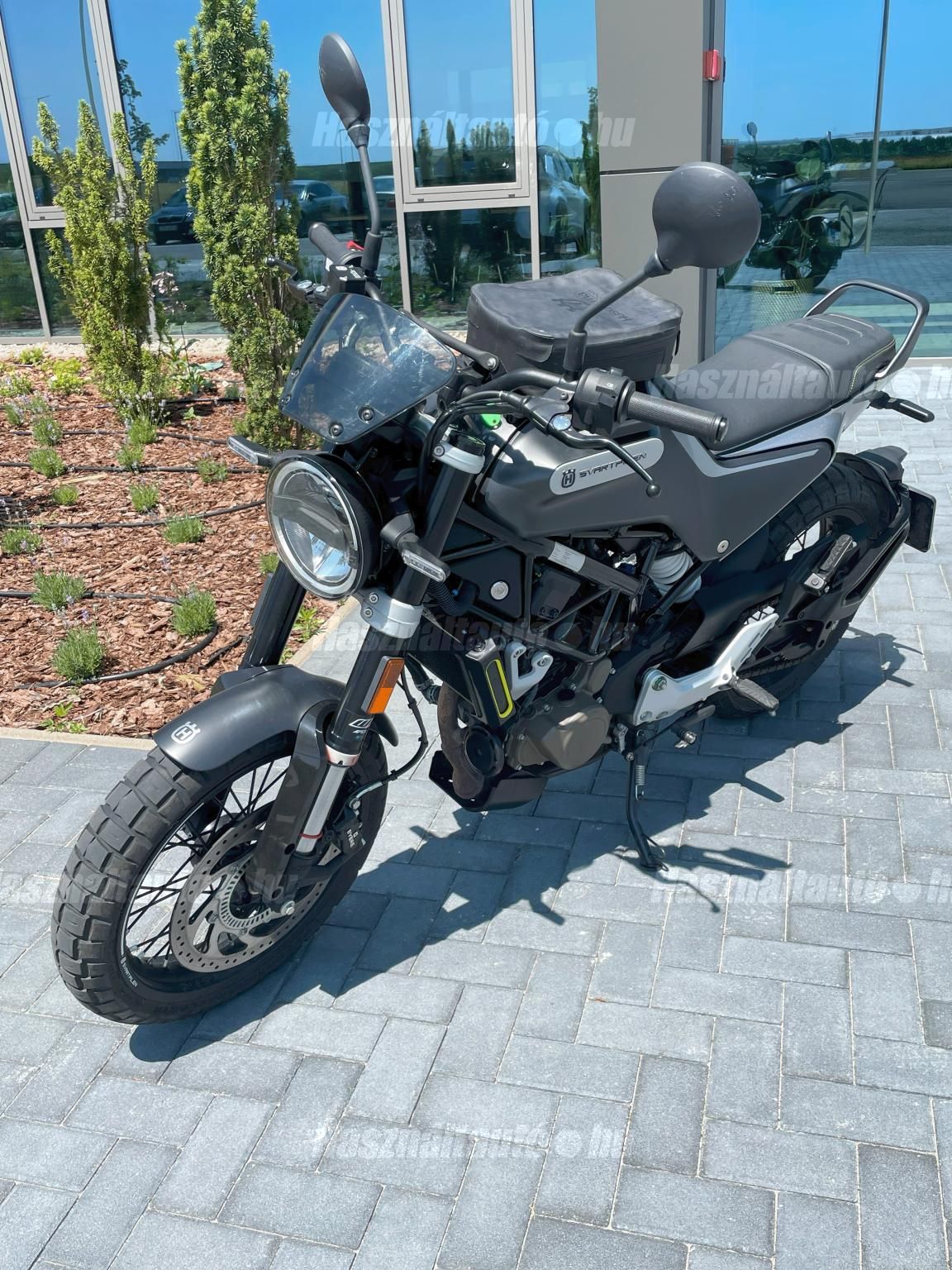 HUSQVARNA SVARTPILEN 125 2021/8 - 1