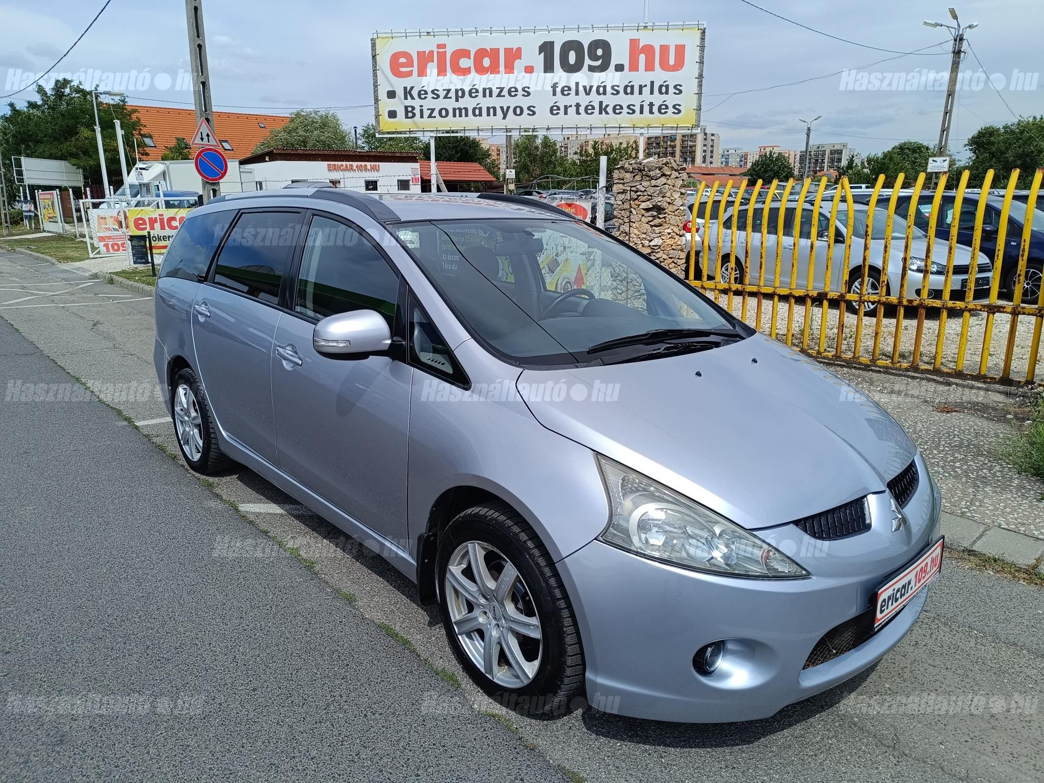 MITSUBISHI GRANDIS 2010/8 - 1