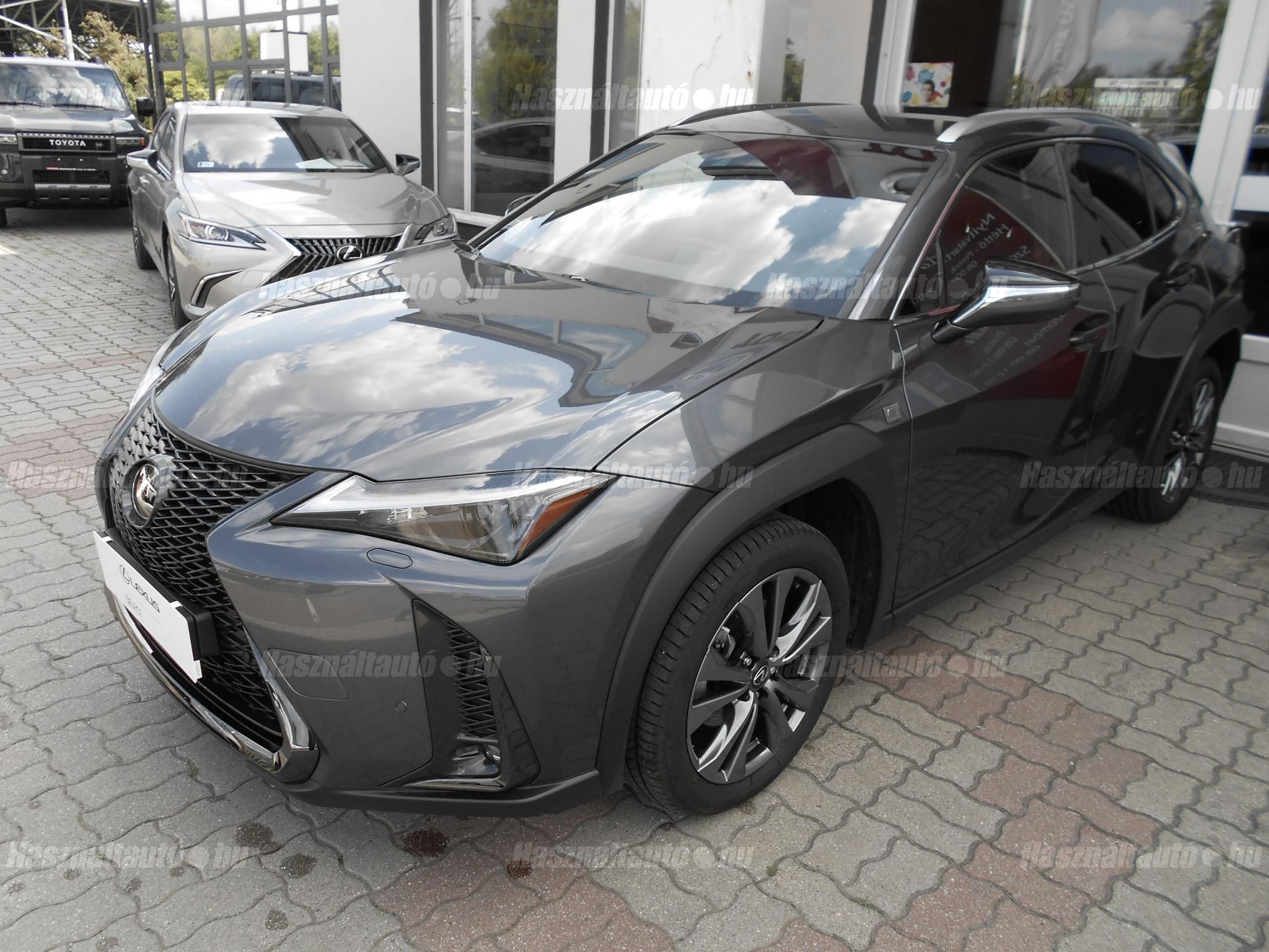 LEXUS UX 2023/10 - 1