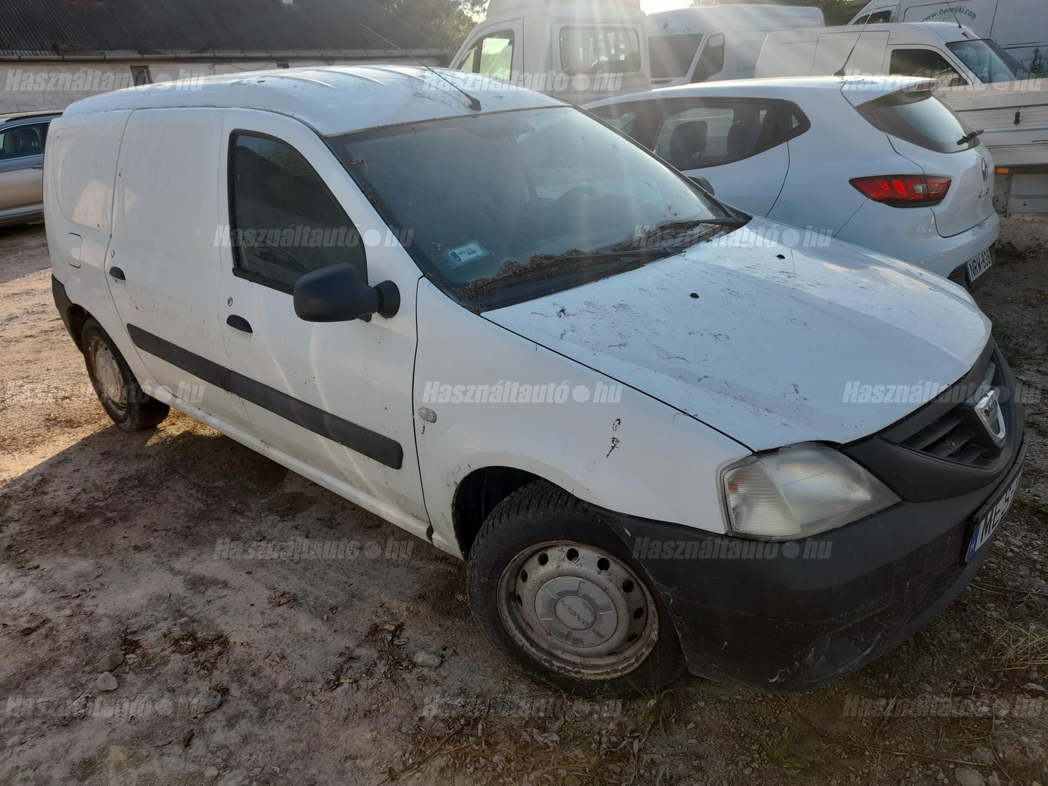 DACIA LOGAN 2012 - 1