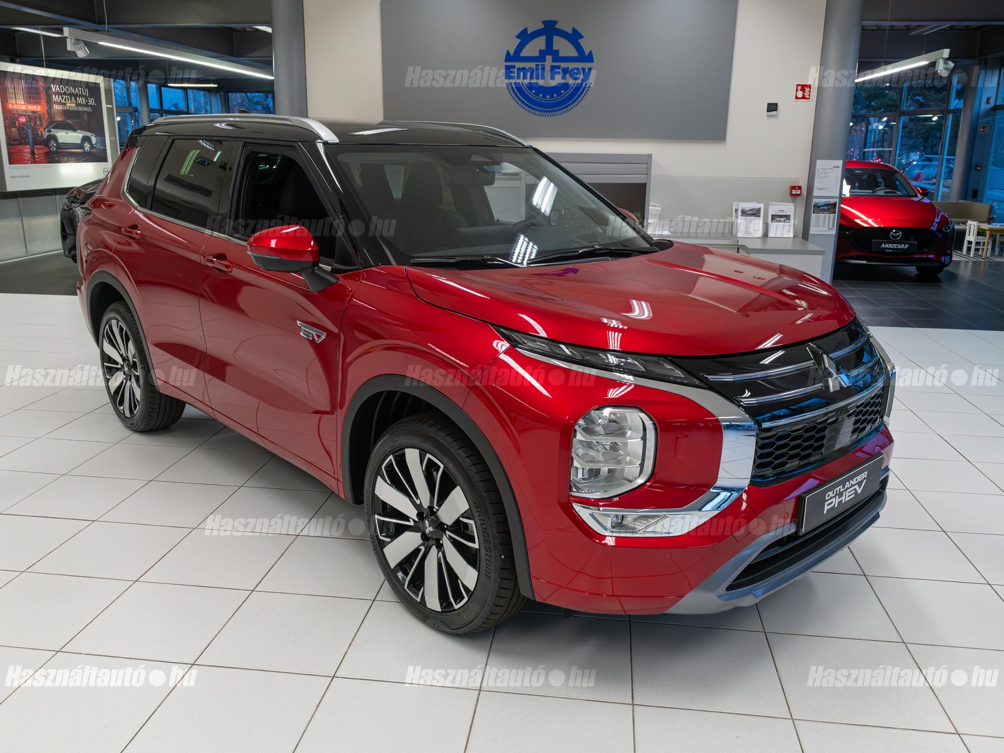 MITSUBISHI OUTLANDER 2025 - 1