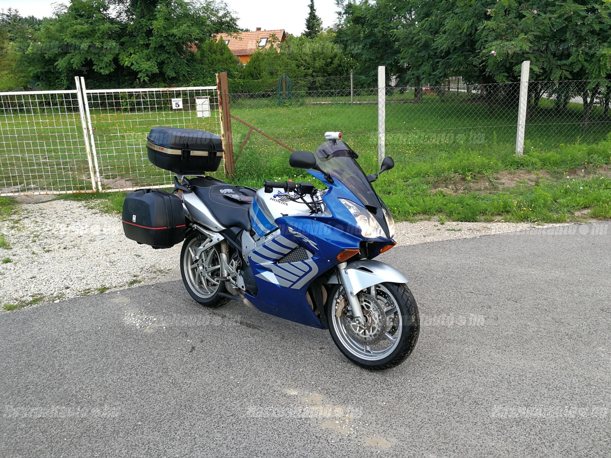 HONDA VFR 800 2002/5 - 1