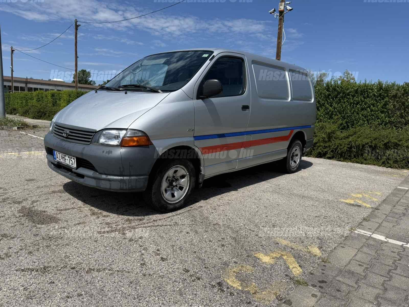 TOYOTA HIACE 2006/4 - 1