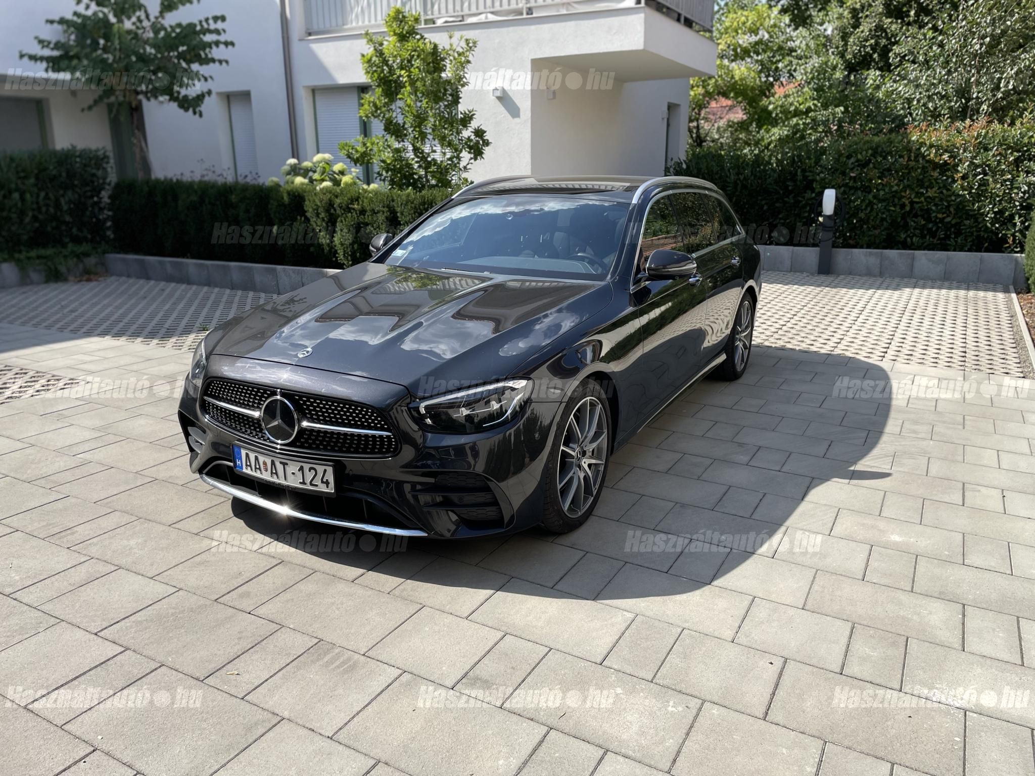 MERCEDES-BENZ E 220 2022/7 - 1