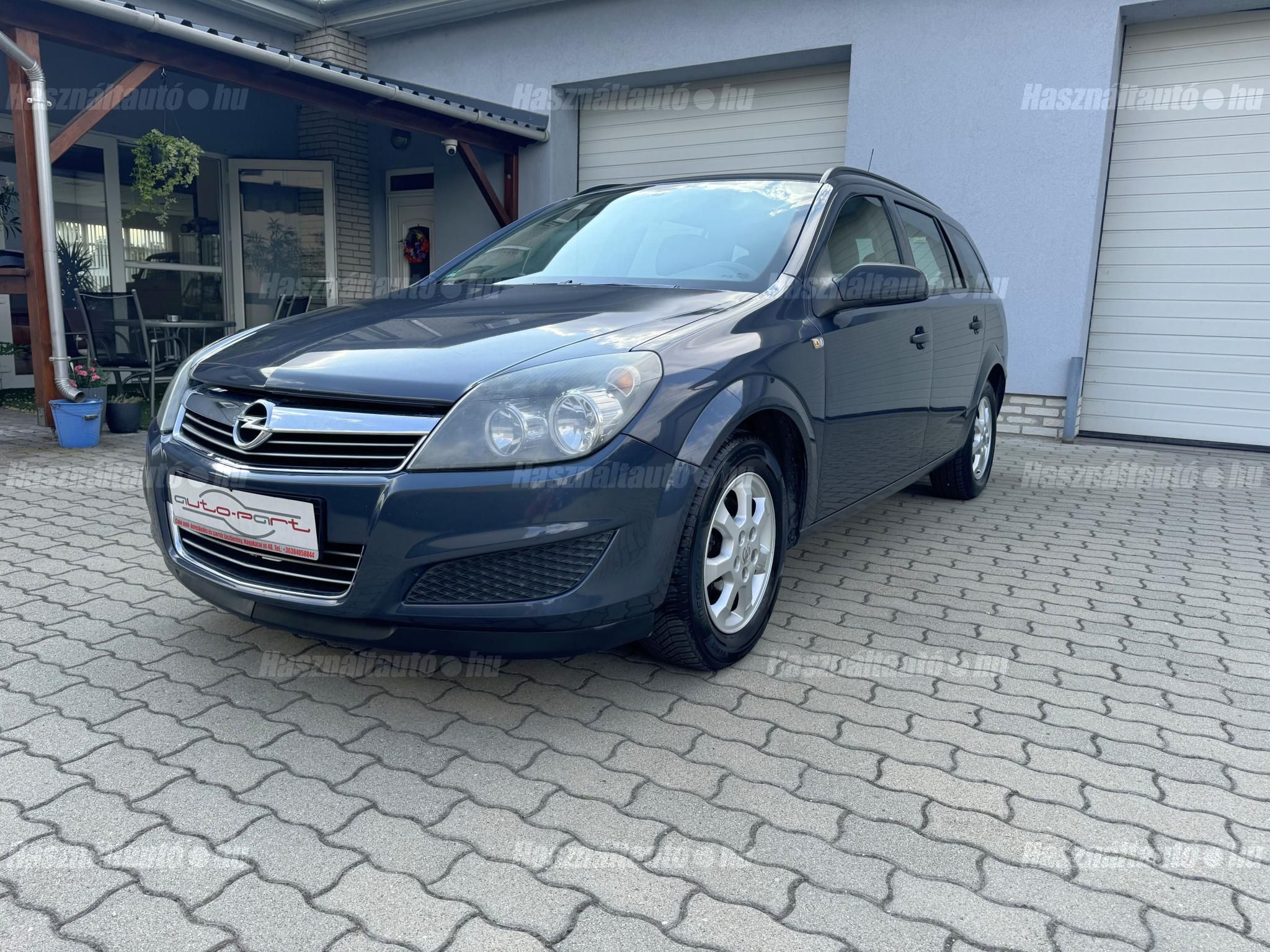 OPEL ASTRA H 2010/6 - 1