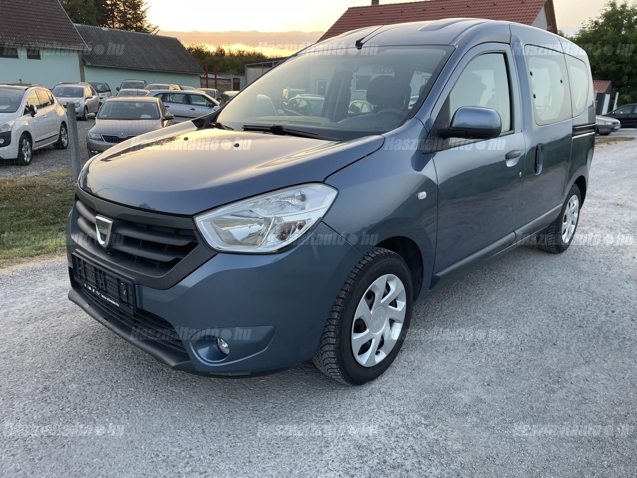 DACIA DOKKER 2015/4 - 1