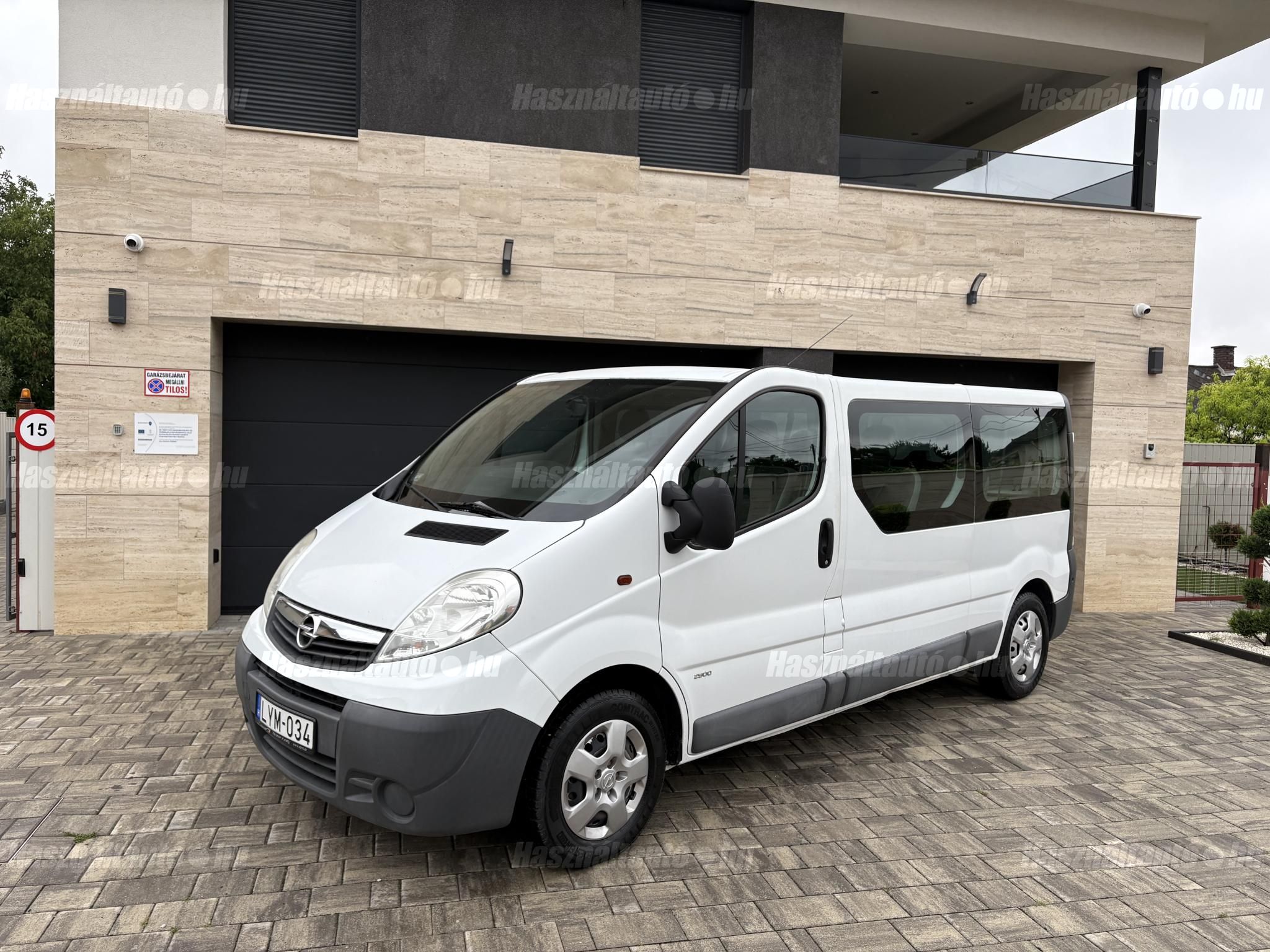 OPEL VIVARO 2011/9 - 1