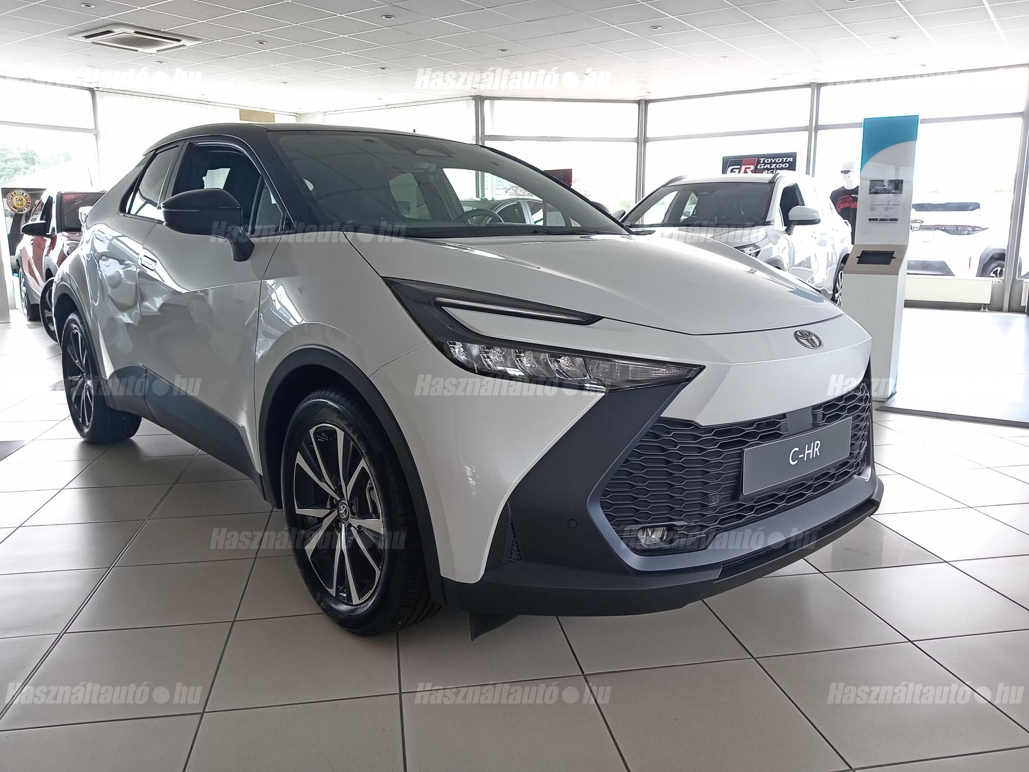 TOYOTA C-HR 2025/1 - 1