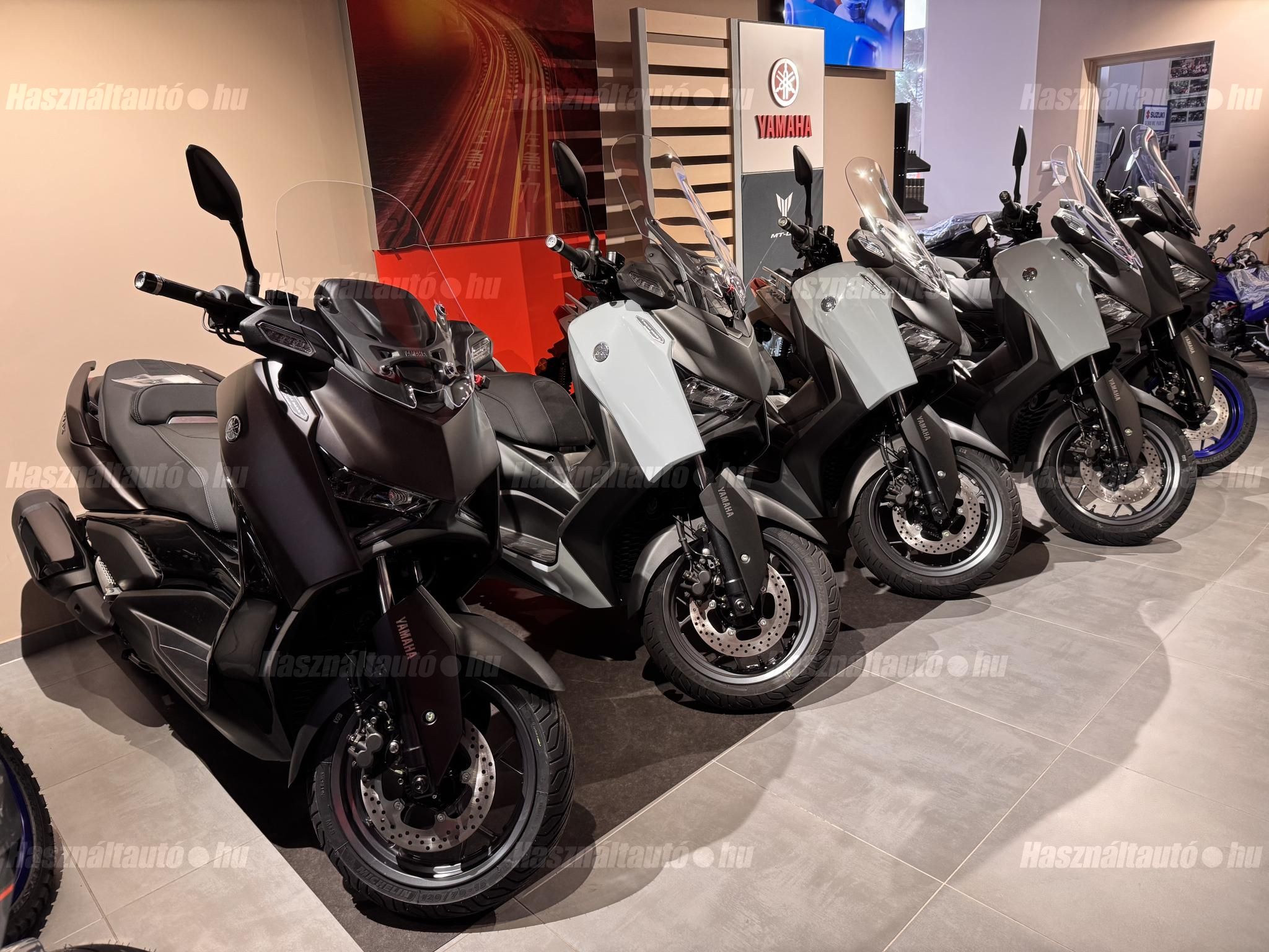 YAMAHA X-MAX 300 2025/8 - 1