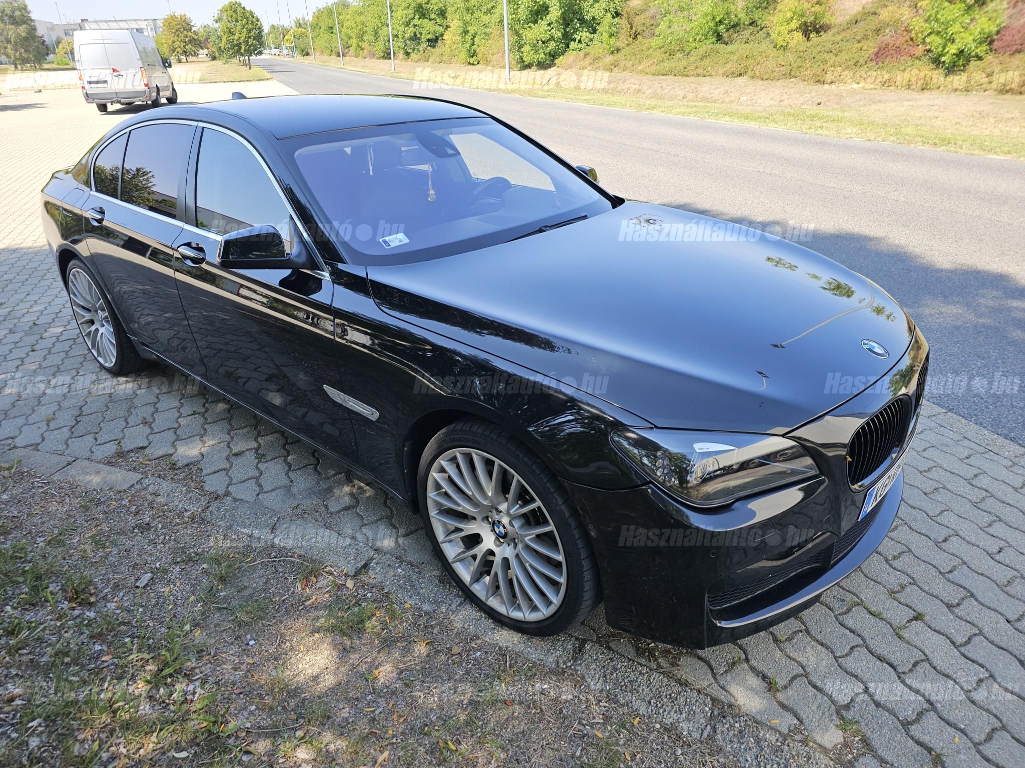 BMW 750 2011/1 - 1