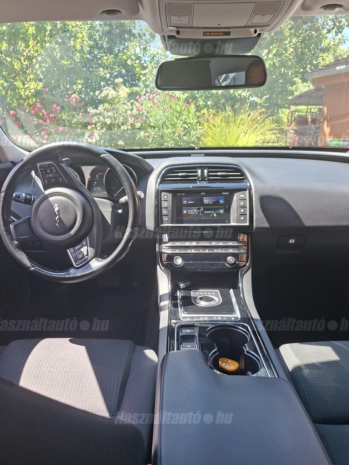 JAGUAR XE 2016/5 - 1