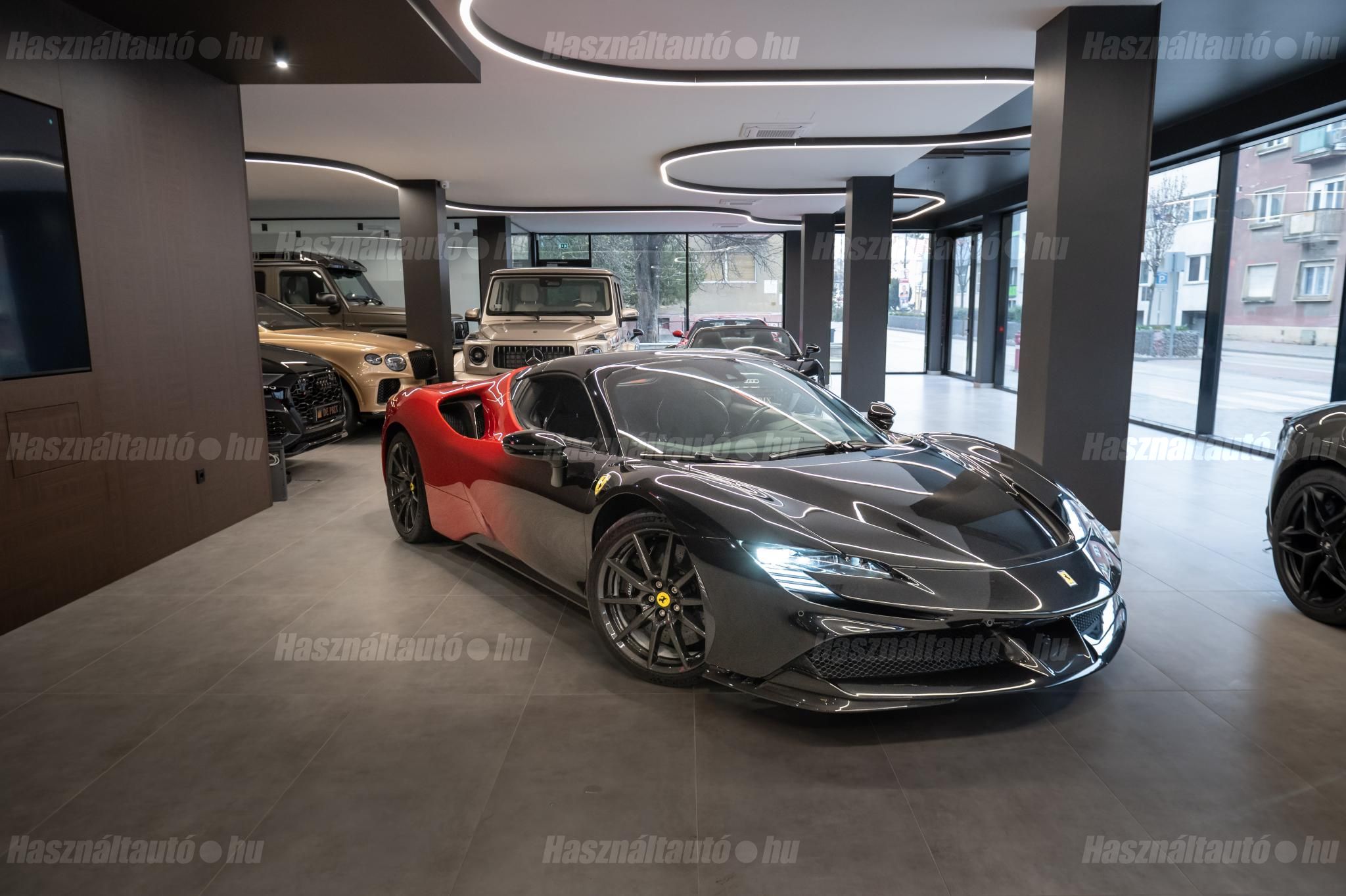 FERRARI SF90 SPIDER 2022/8 - 1