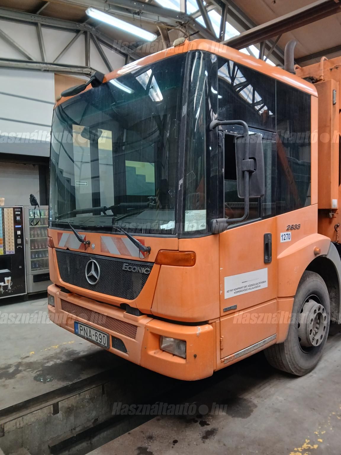MERCEDES-BENZ 2008/8 - 1