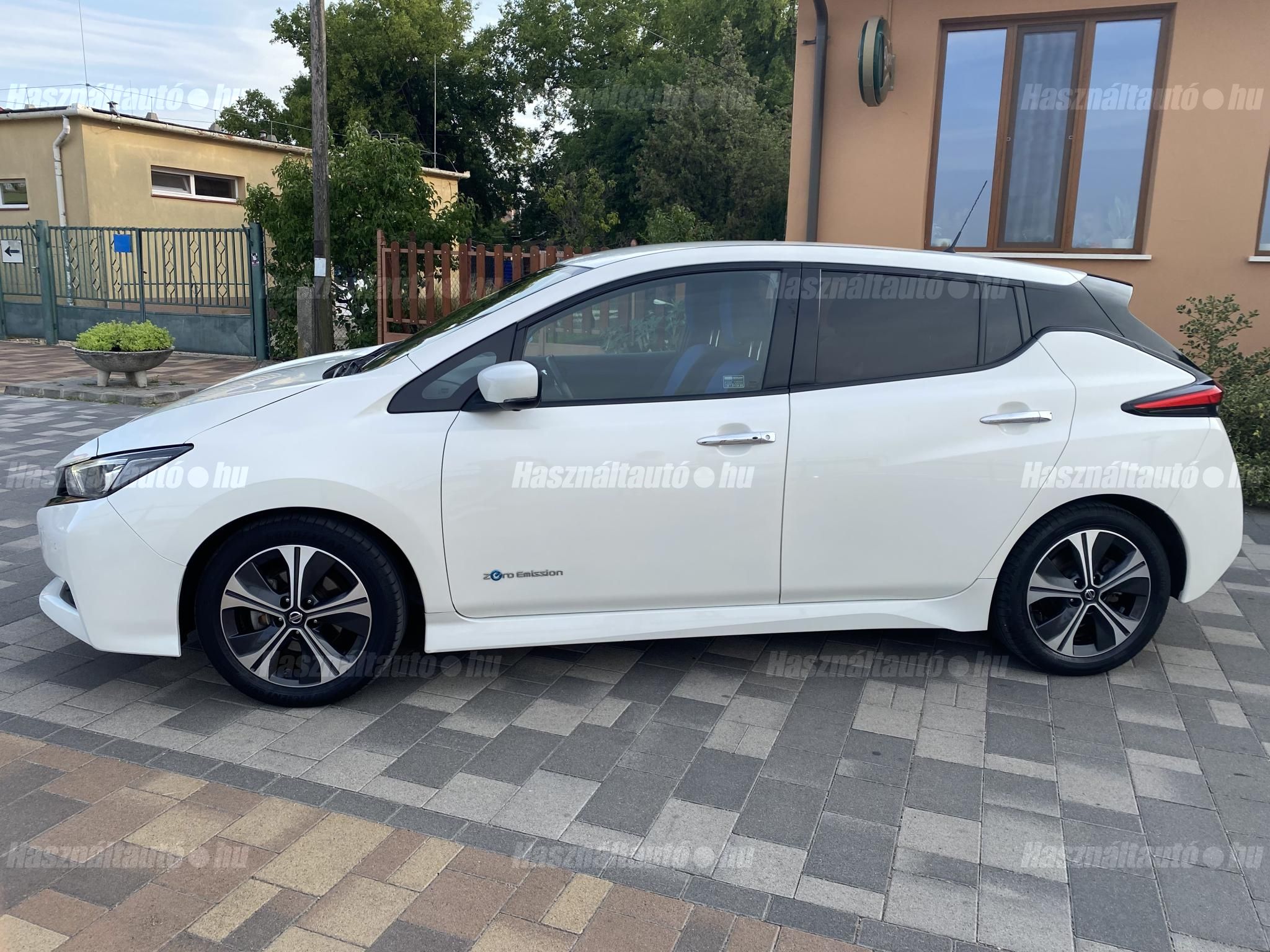 NISSAN LEAF 2018/11 - 1