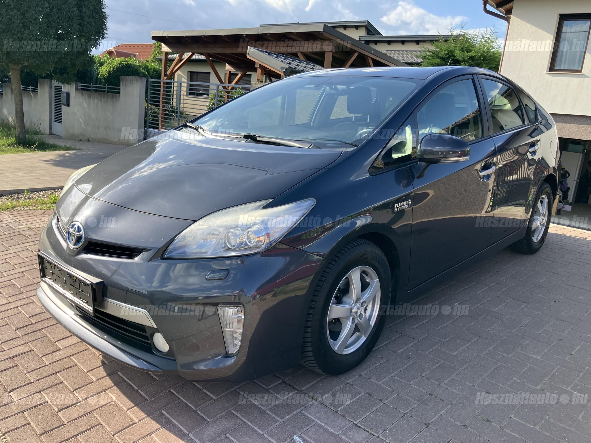 TOYOTA PRIUS PLUG-IN 2013/9 - 1