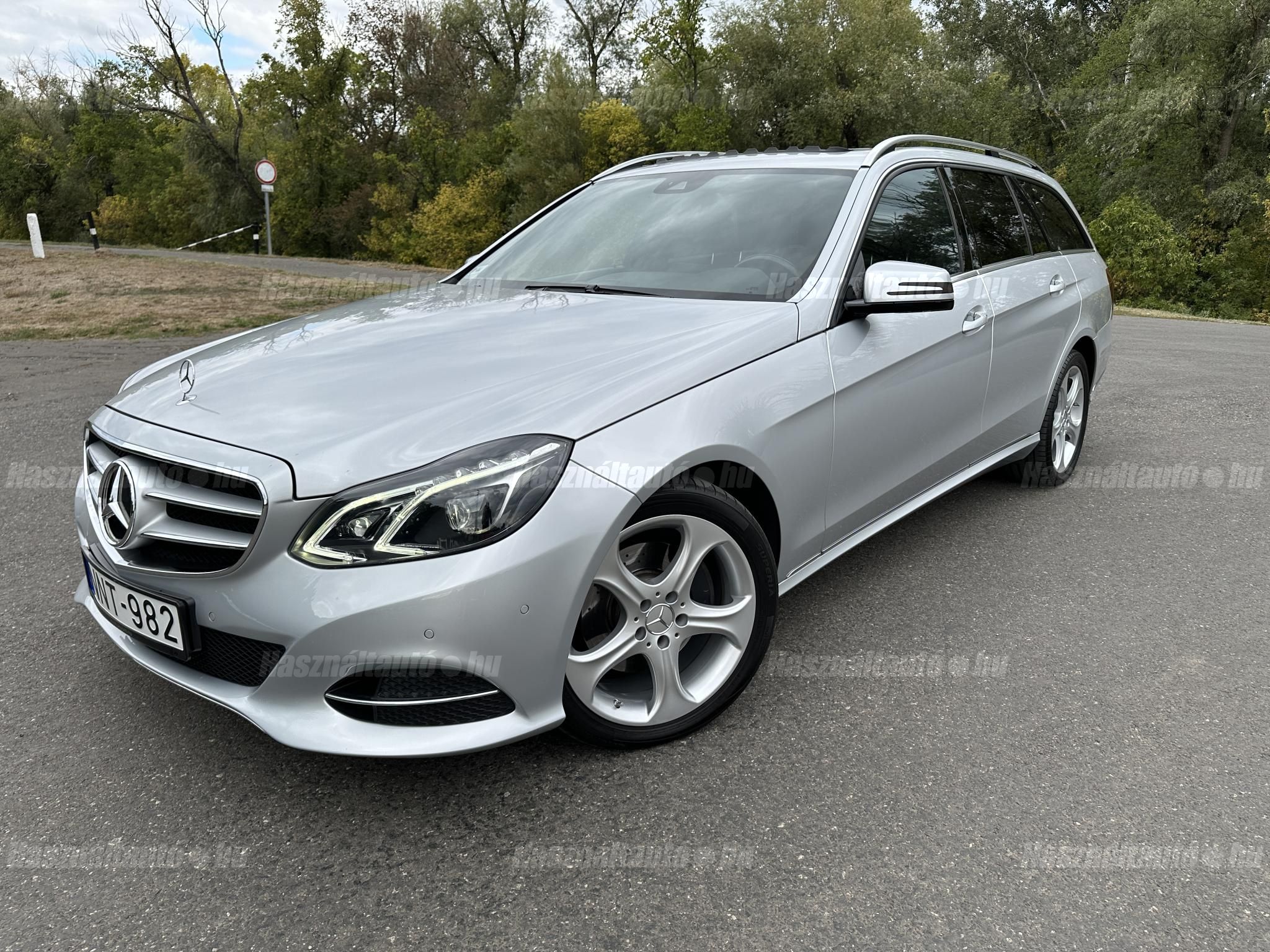 MERCEDES-BENZ E 200 2013/11 - 1