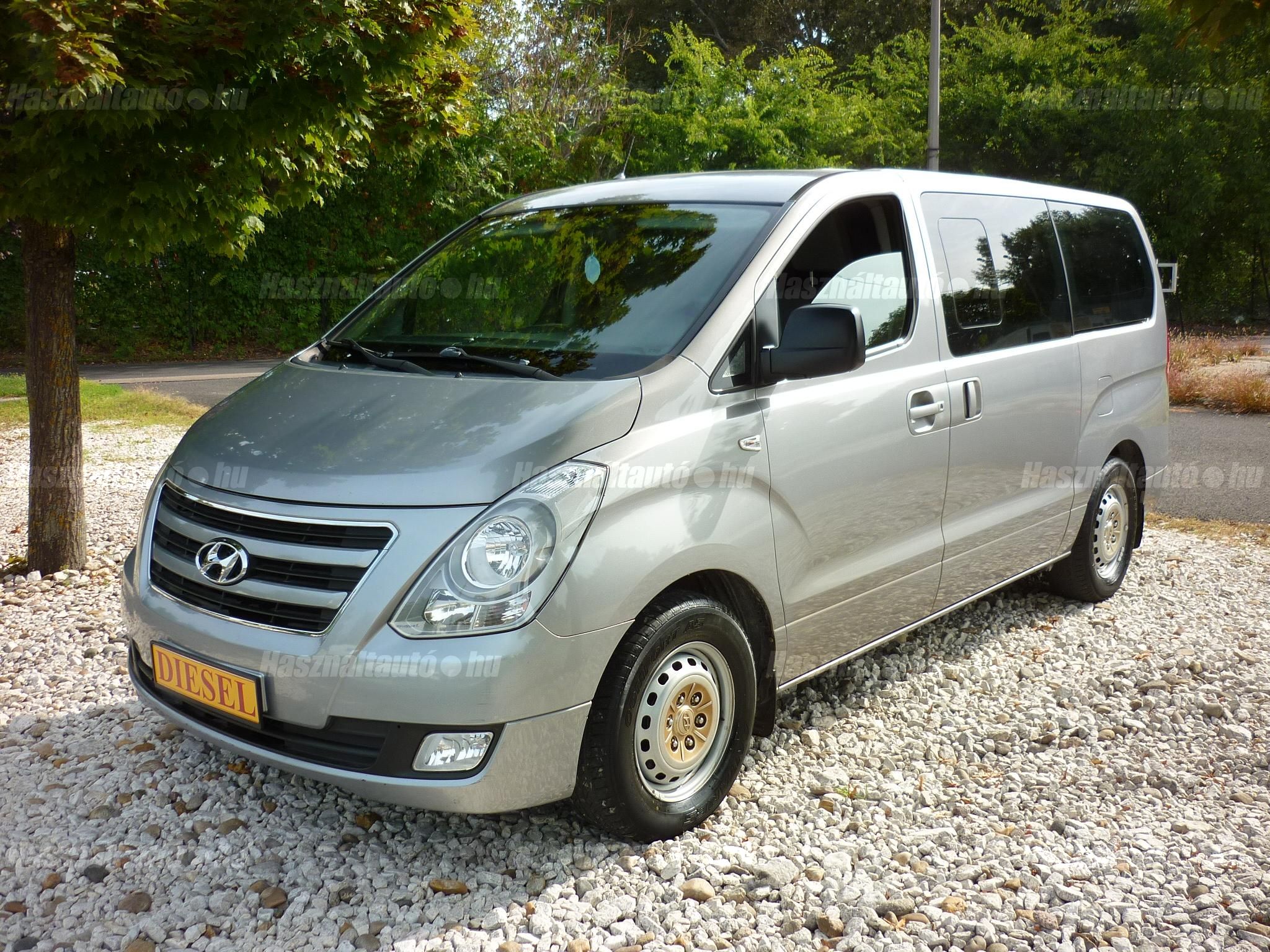 HYUNDAI H-1 2014/10 - 1