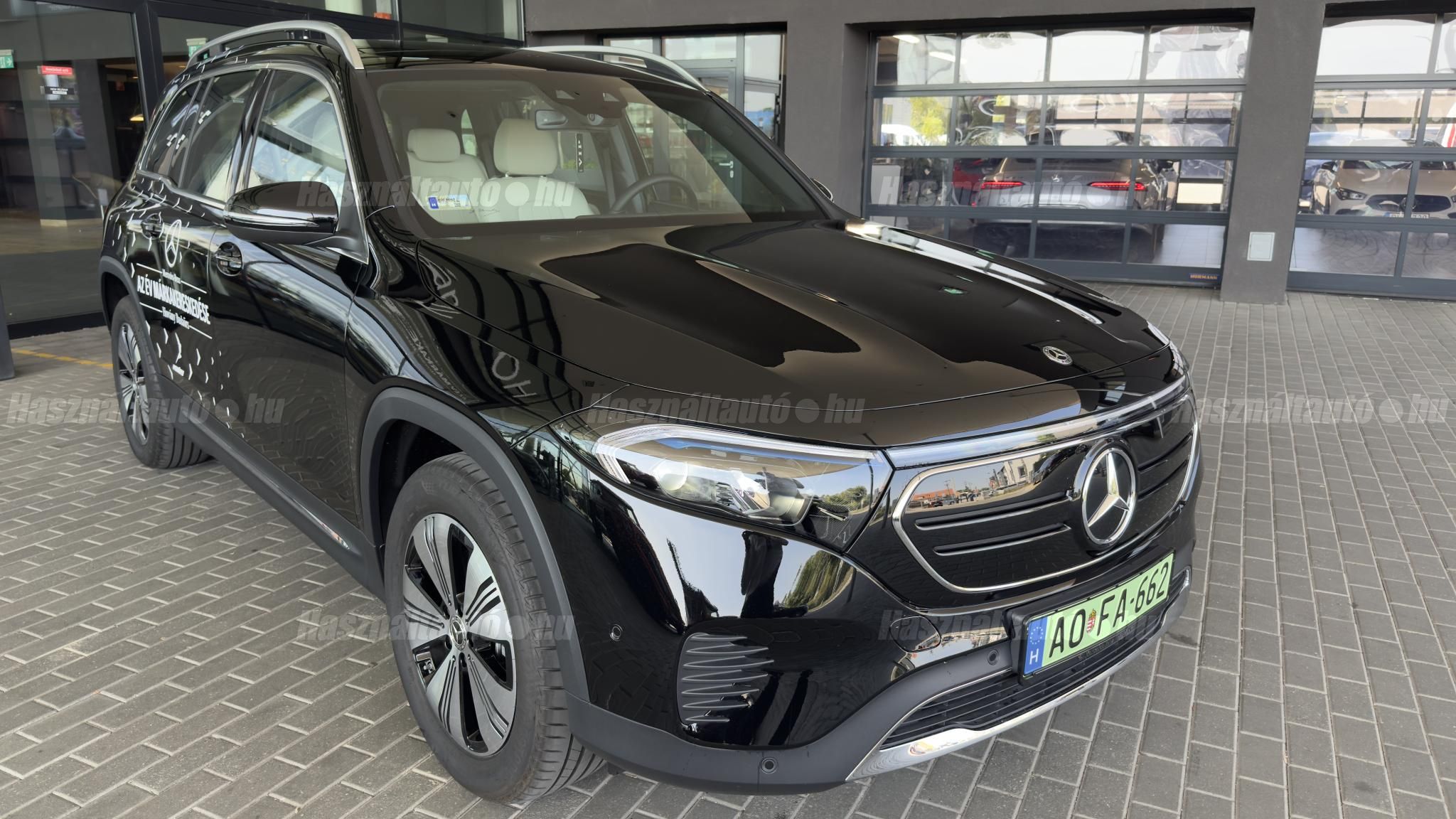 MERCEDES-BENZ EQB 2023/9 - 1