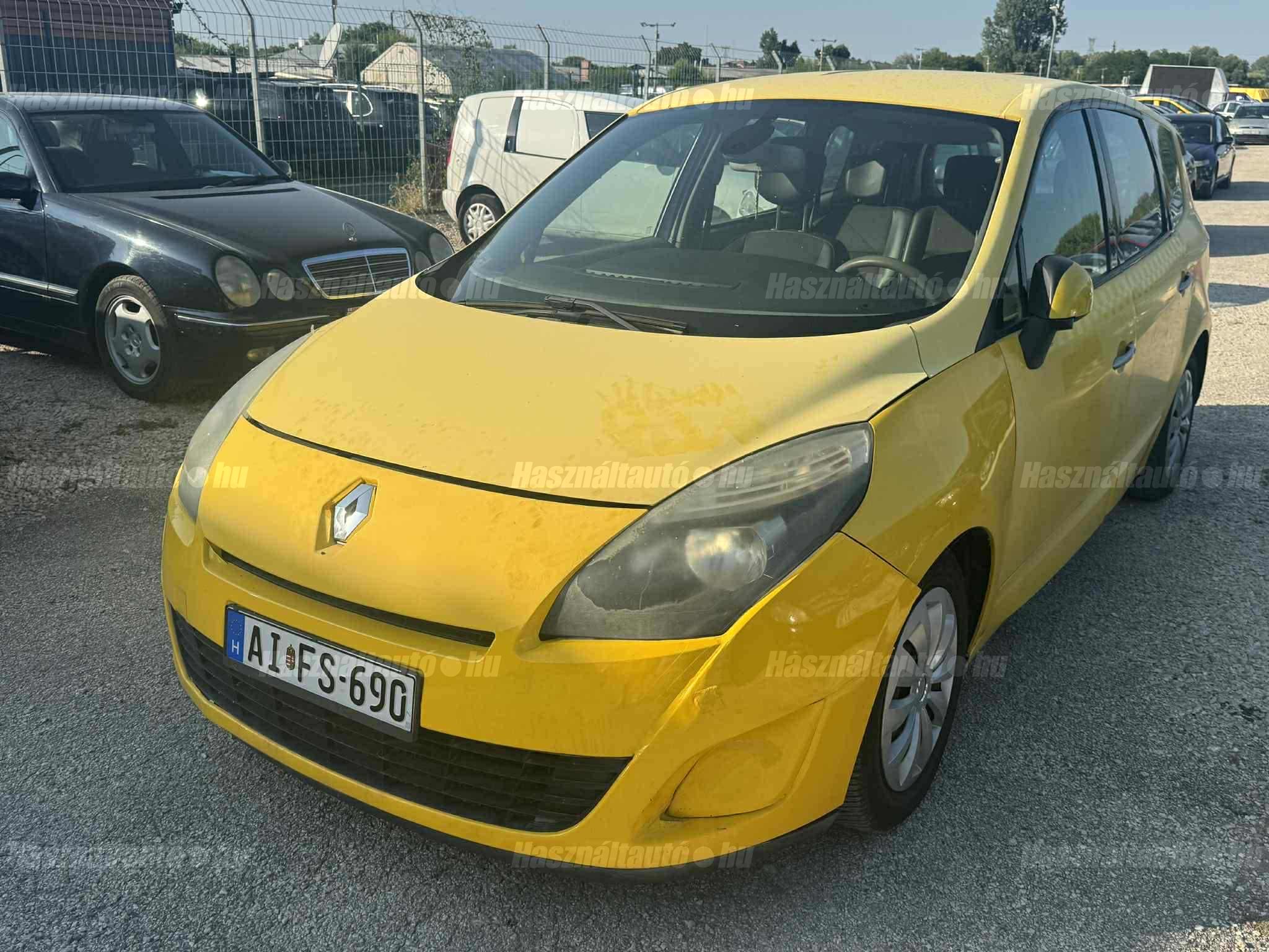 RENAULT GRAND SCENIC 2011/10 - 1