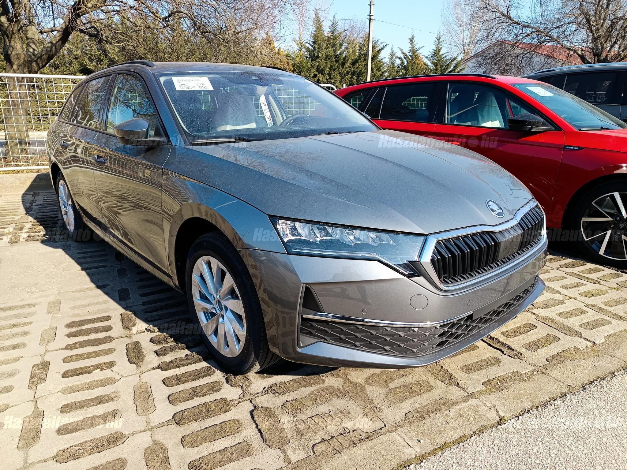 SKODA OCTAVIA 2025 - 1