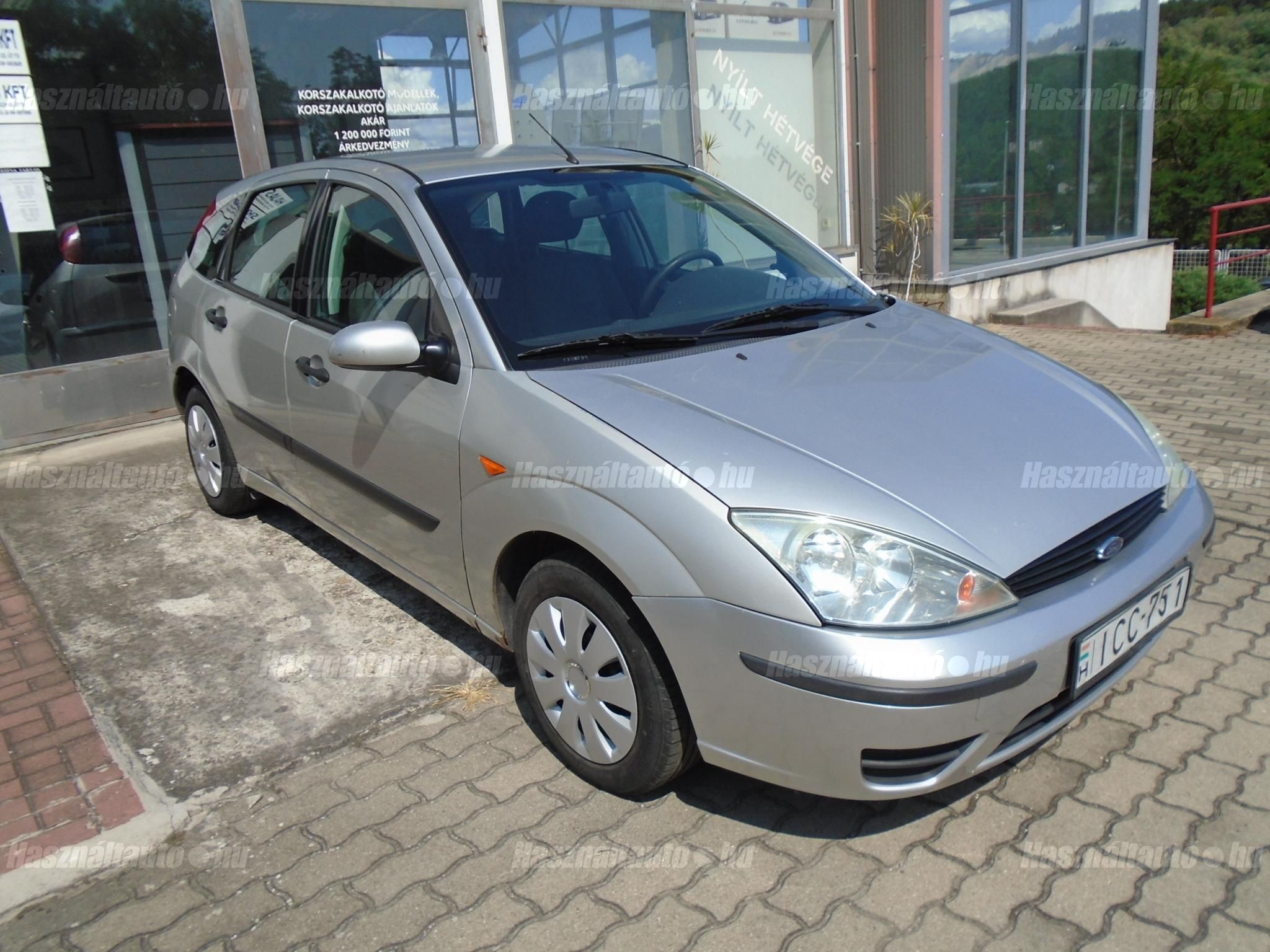 FORD FOCUS 2002/3 - 1