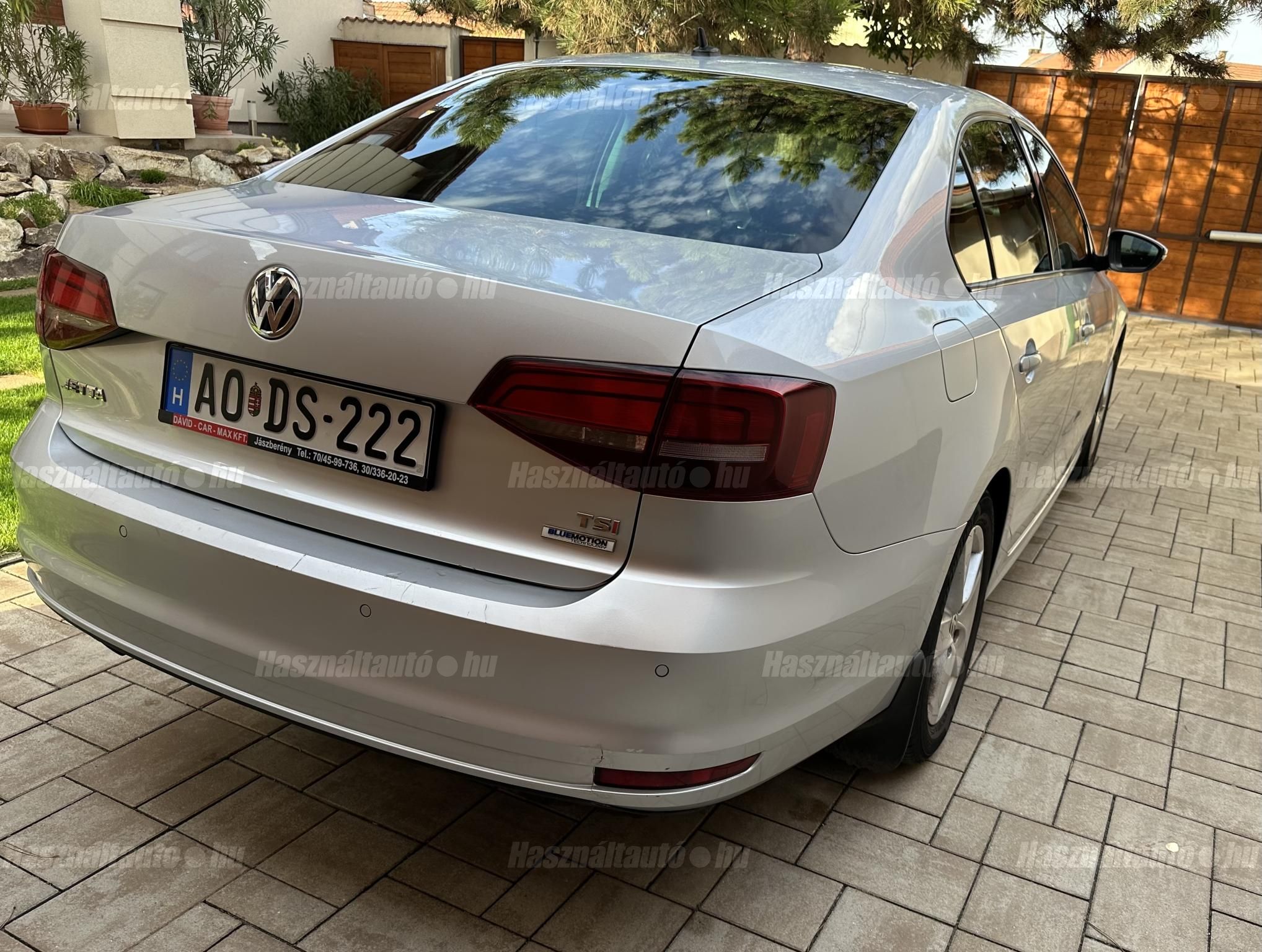 VOLKSWAGEN JETTA 2016/5 - 1