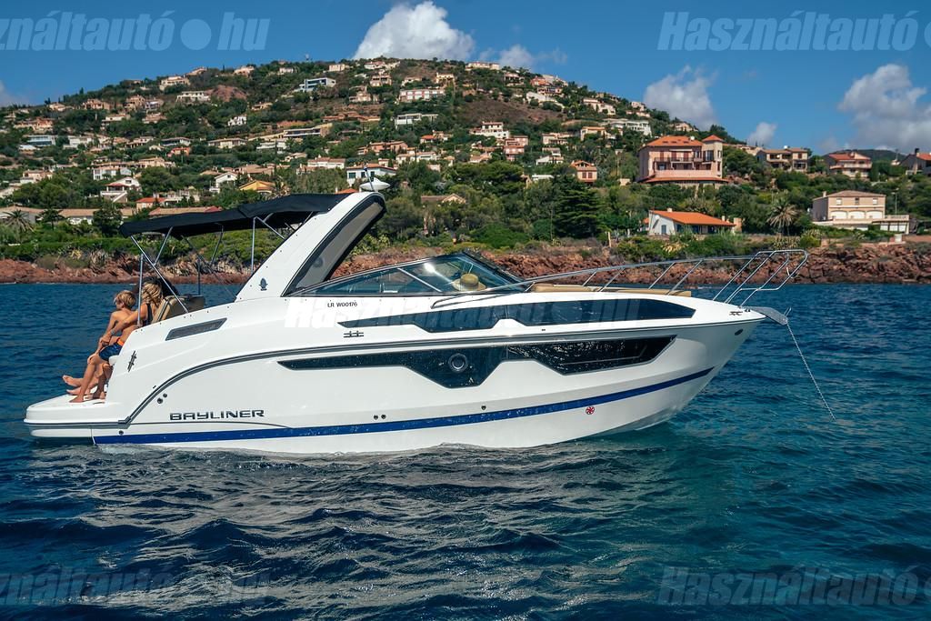BAYLINER 2025 - 1