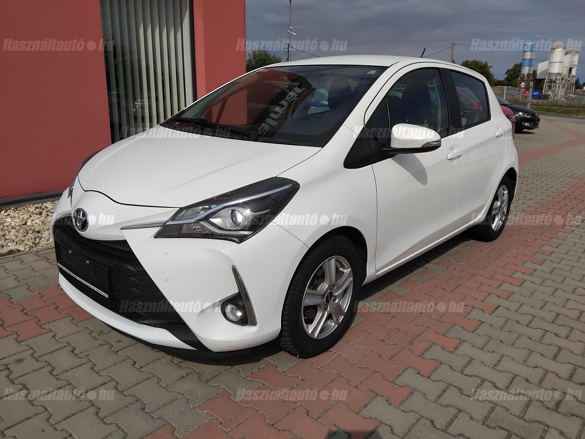 TOYOTA YARIS 2017/10 - 1