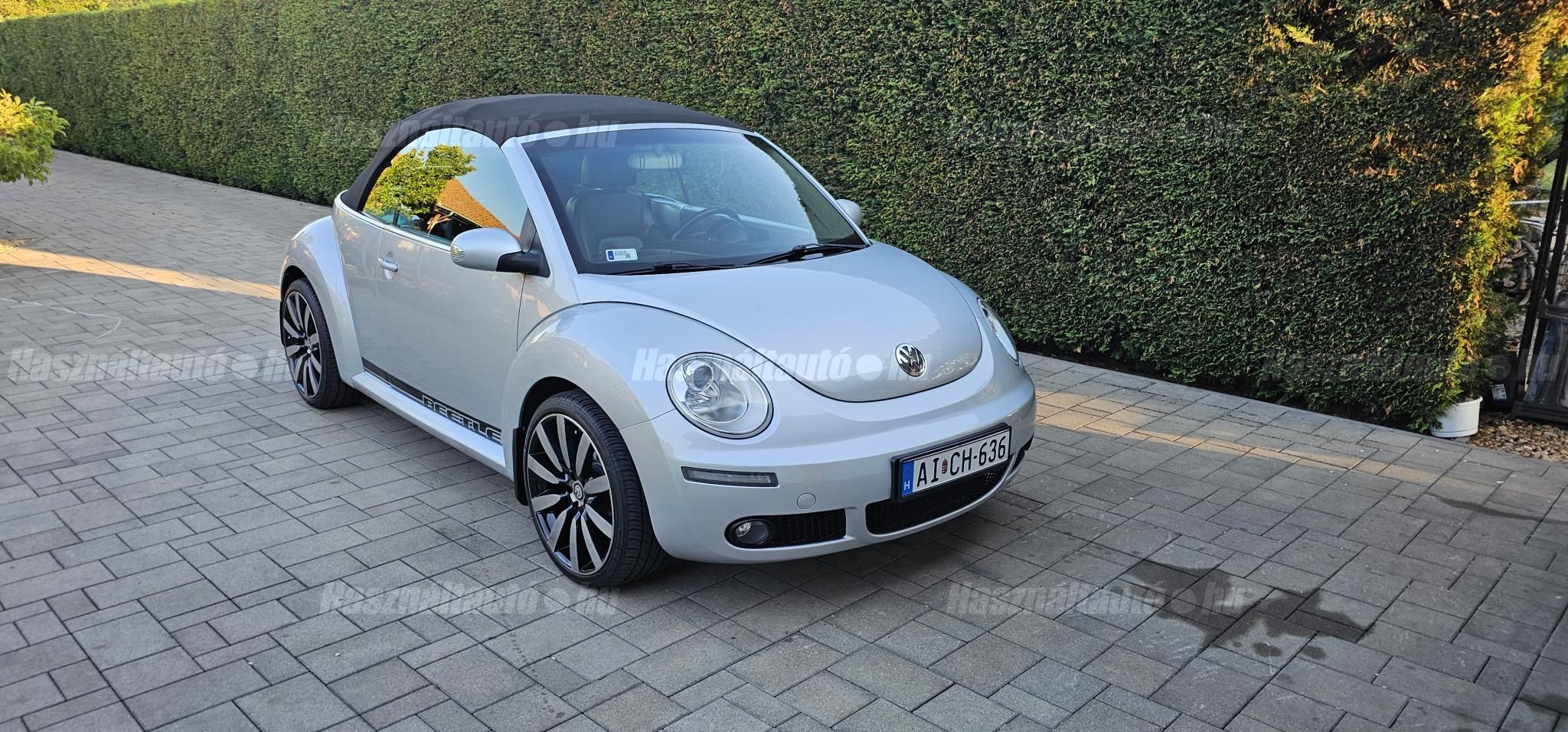 VOLKSWAGEN NEW BEETLE 2006/6 - 1