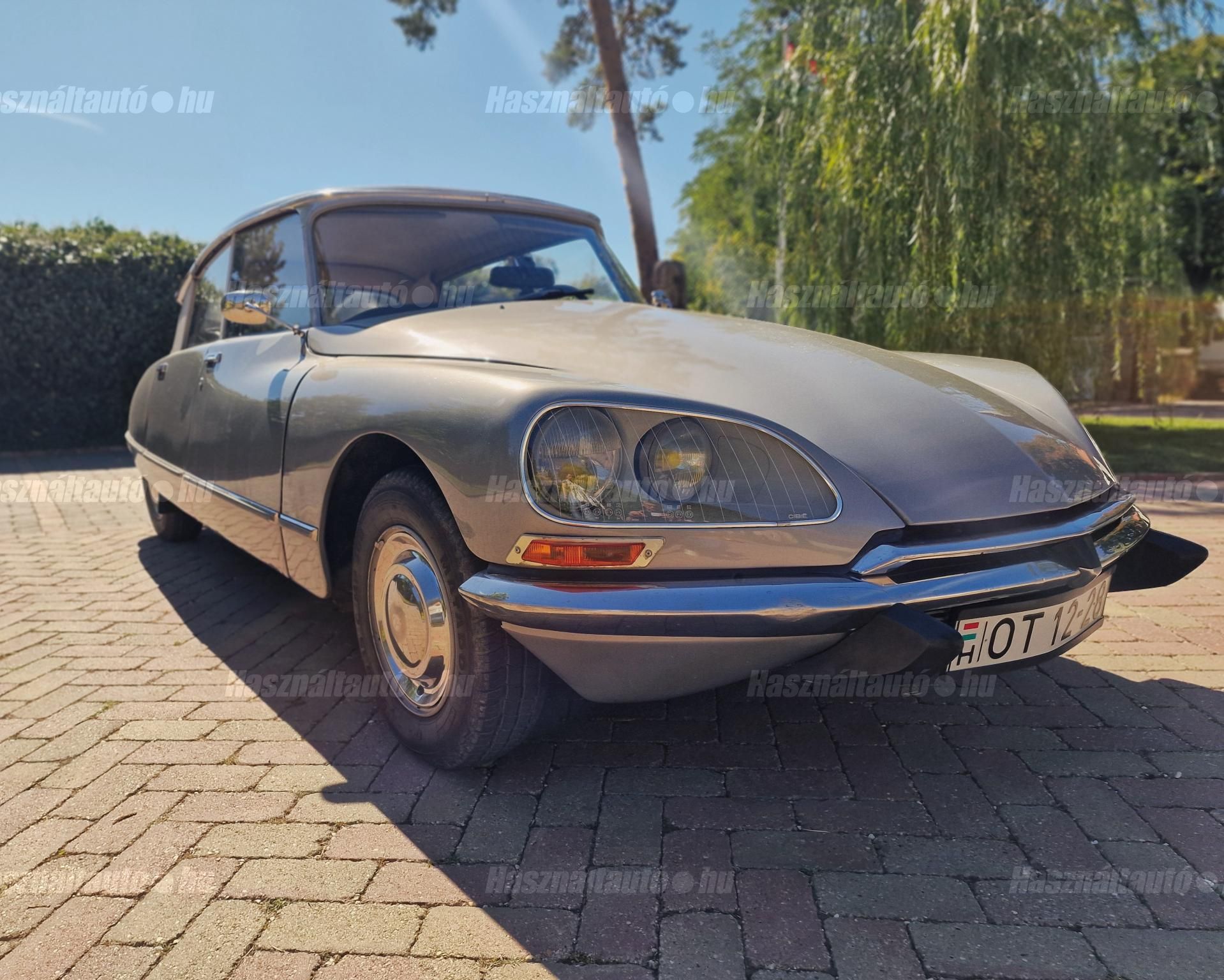 CITROEN DS 1972/4 - 1