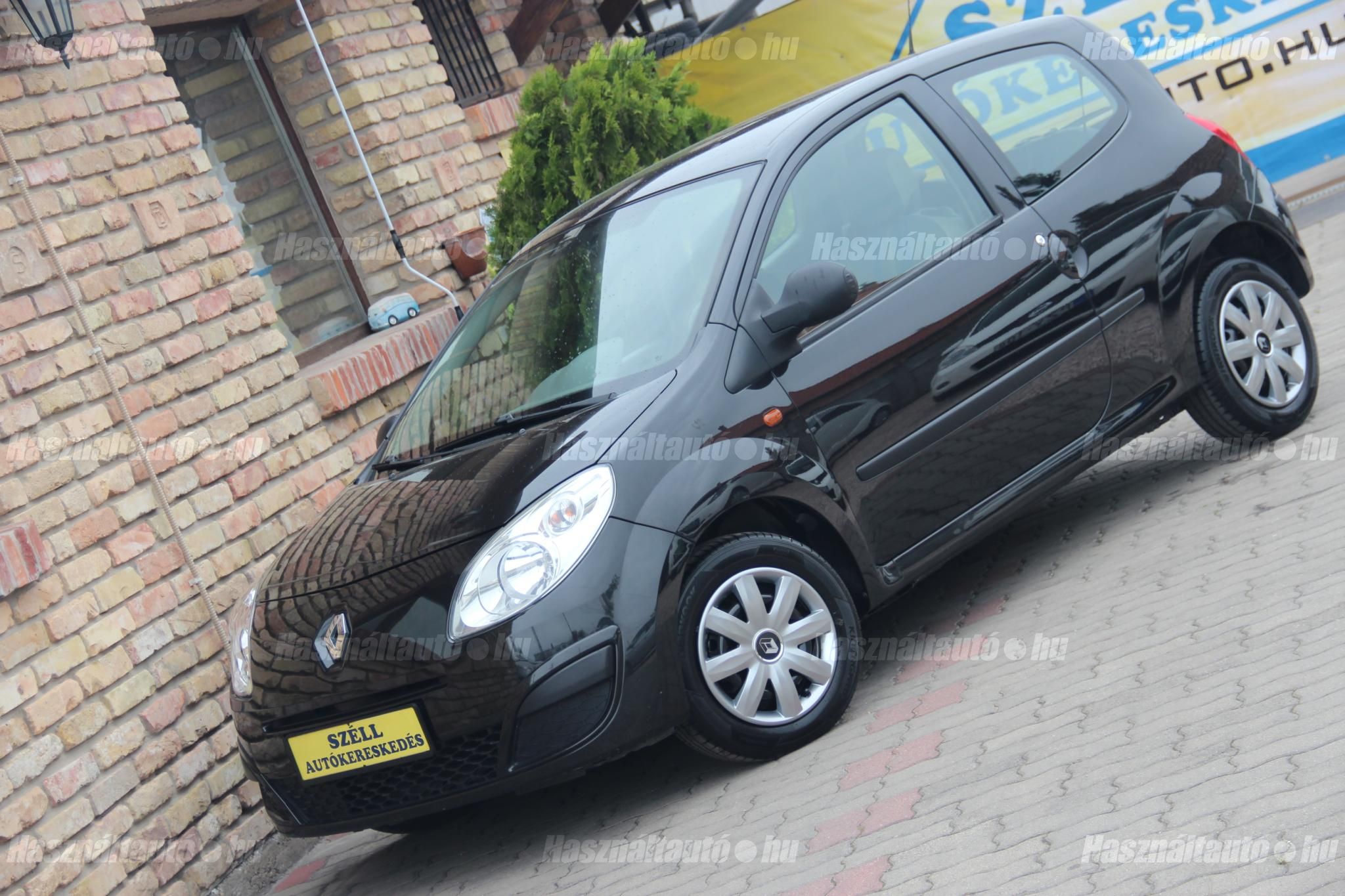 RENAULT TWINGO 2008/6 - 1