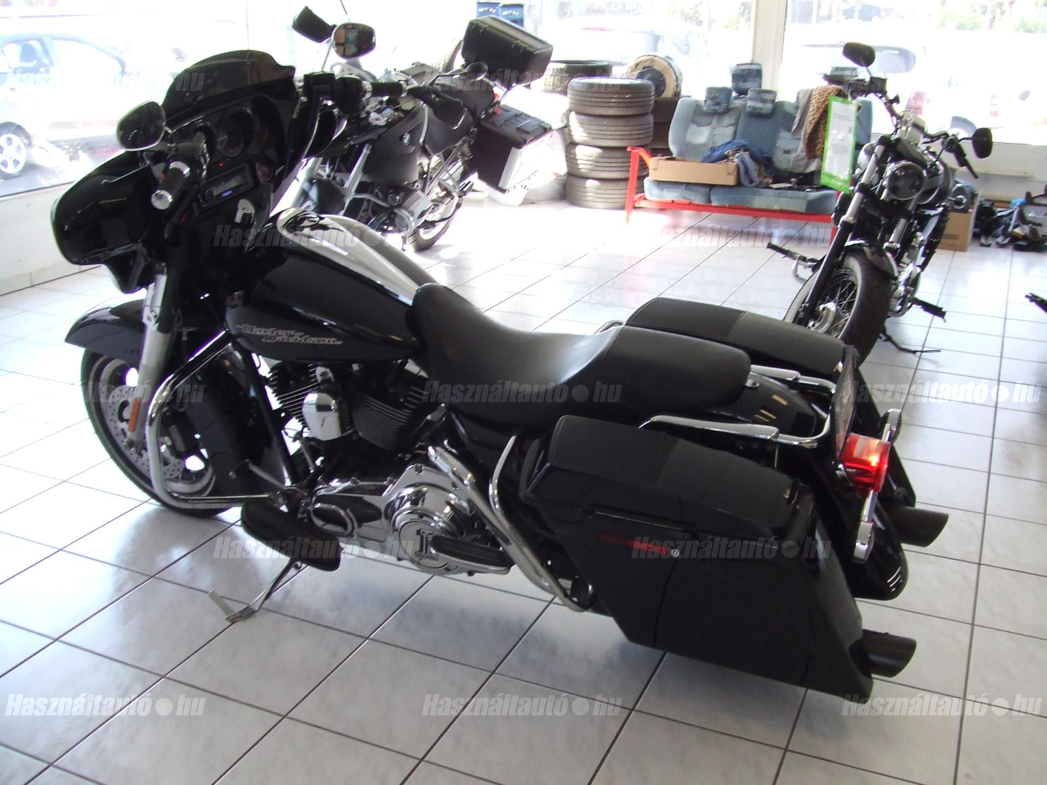 HARLEY-DAVIDSON STREET GLIDE 2008/2 - 1