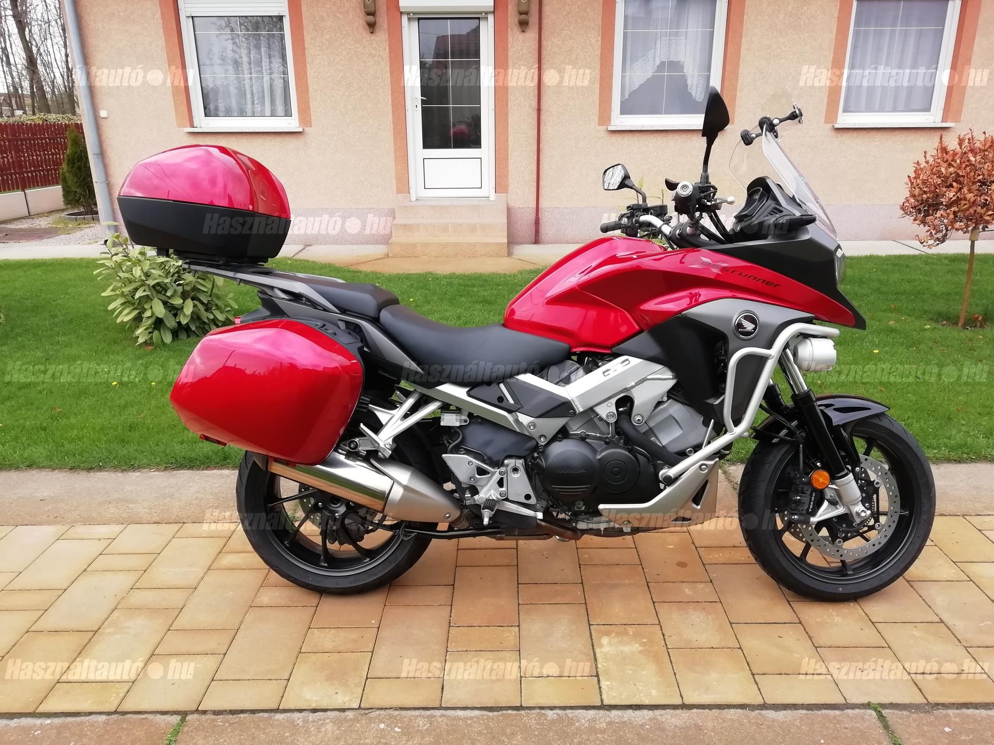 HONDA VFR 800 X 2016/4 - 1