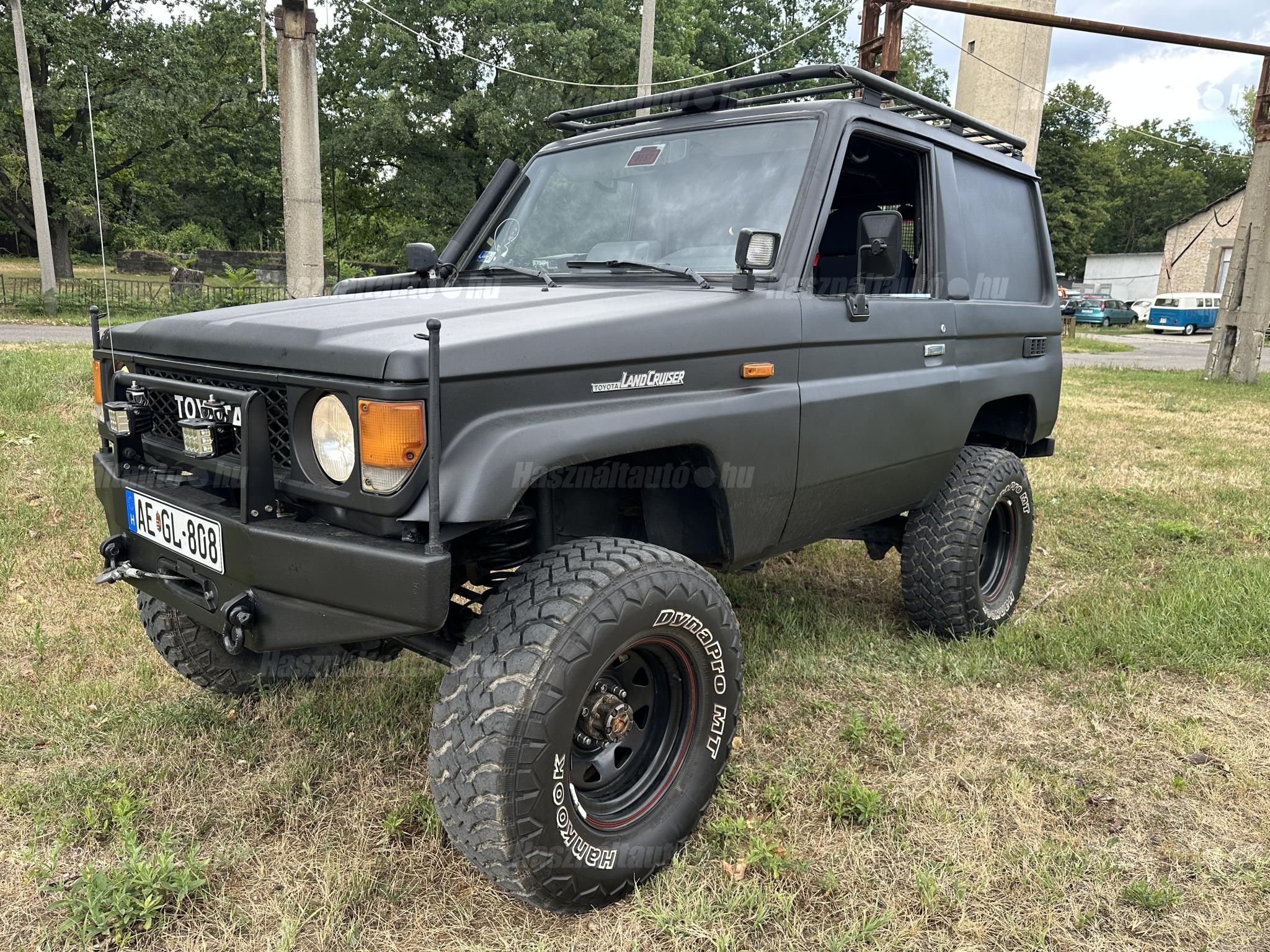 TOYOTA LAND CRUISER 1989 - 1