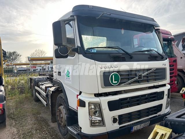VOLVO 2008 - 1