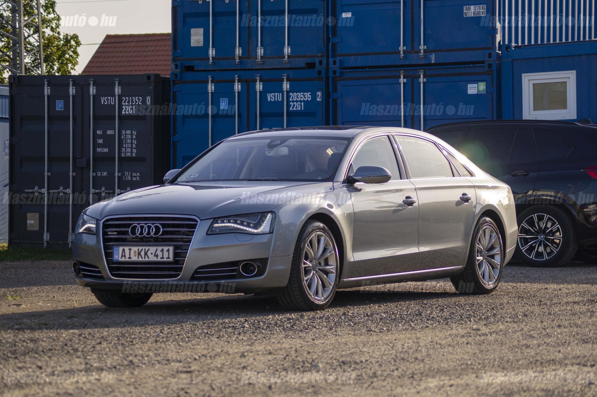 AUDI A8 2012/10 - 1