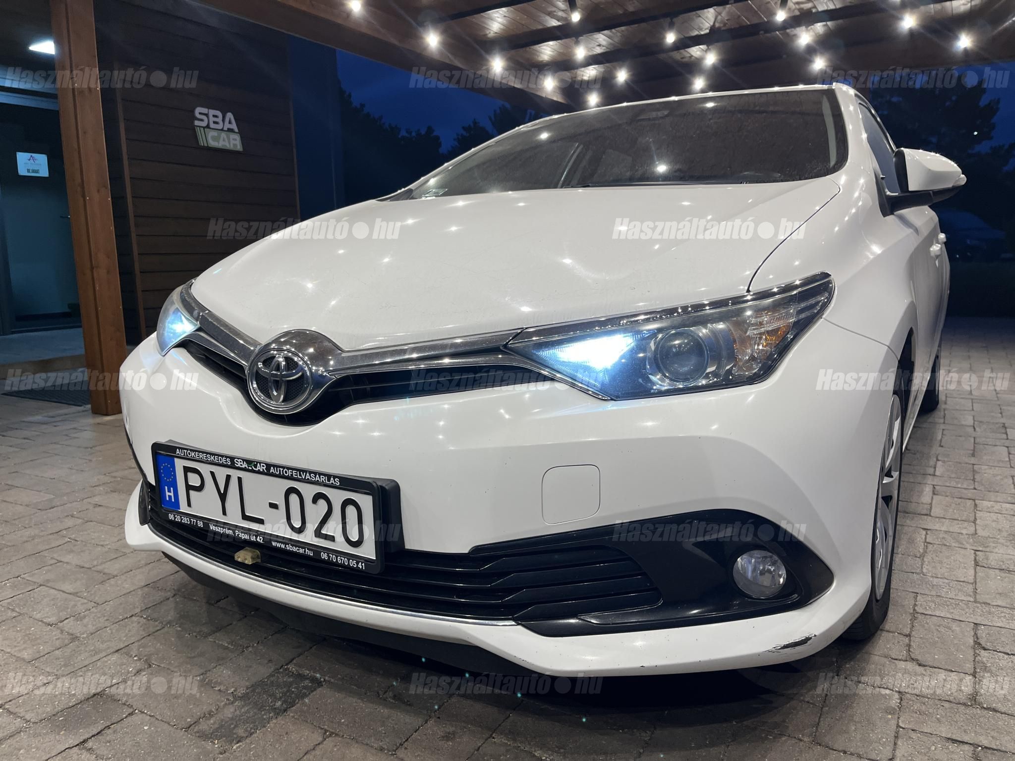 TOYOTA AURIS 2018/6 - 1