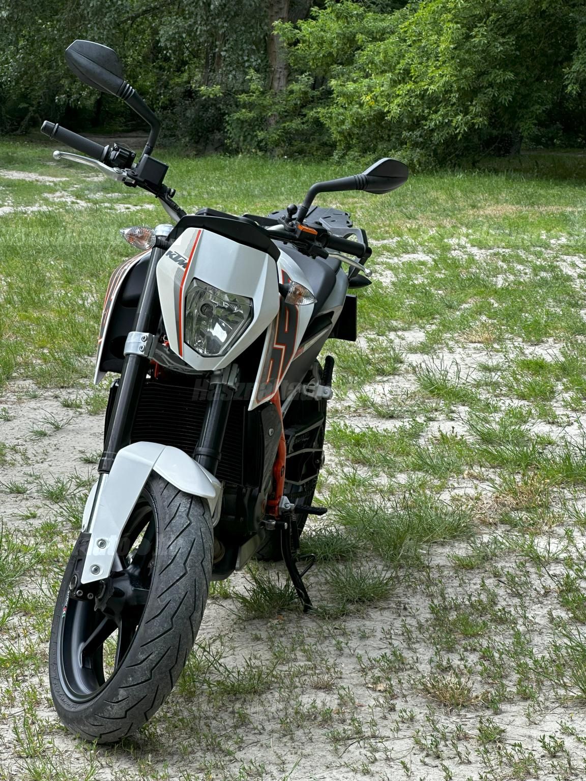 KTM 690 DUKE 2012/4 - 1
