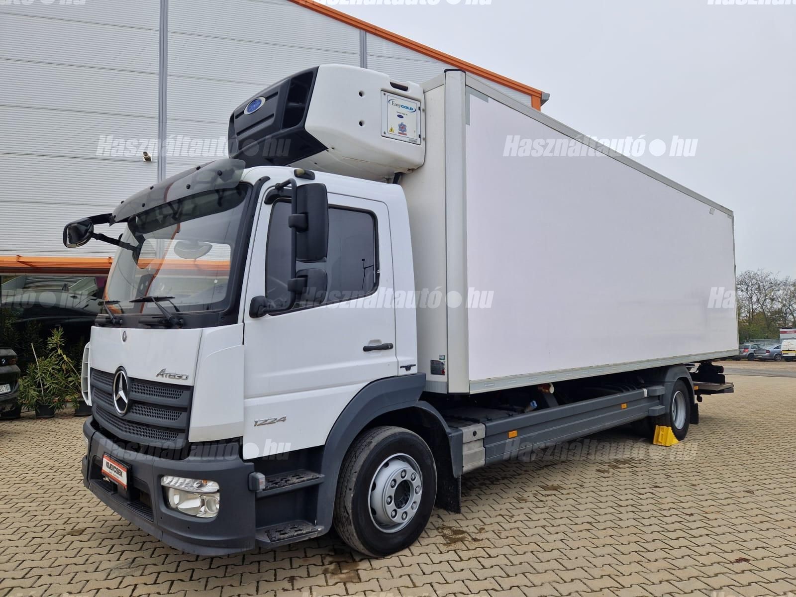 MERCEDES-BENZ 2017/8 - 1