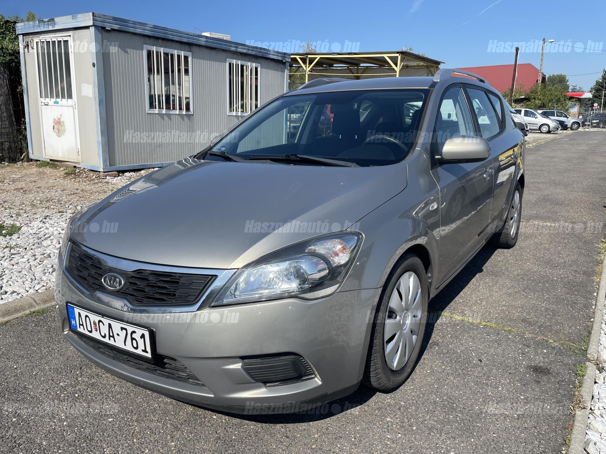 KIA CEE'D 2012/3 - 1