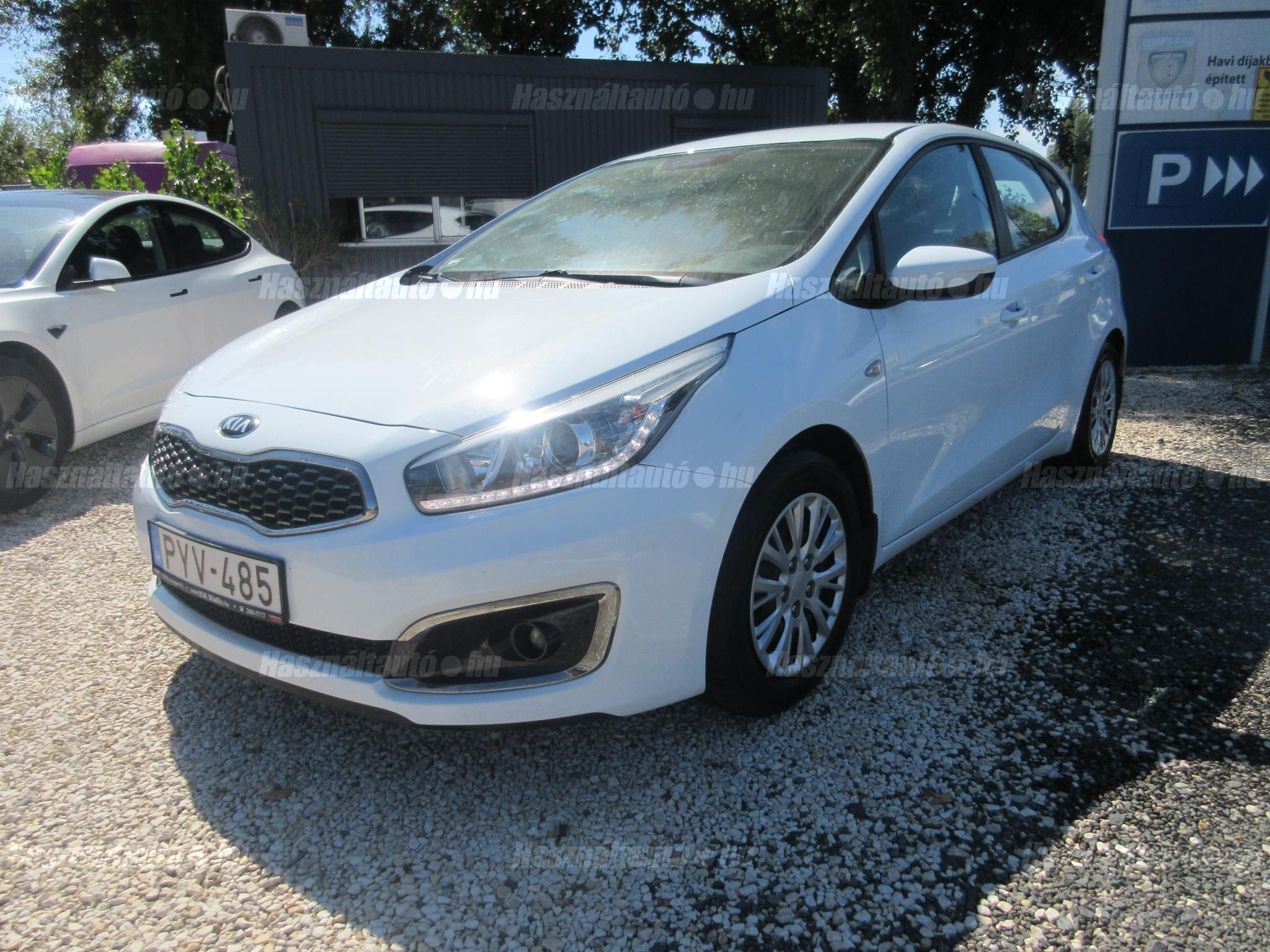 KIA CEE'D 2018/8 - 1