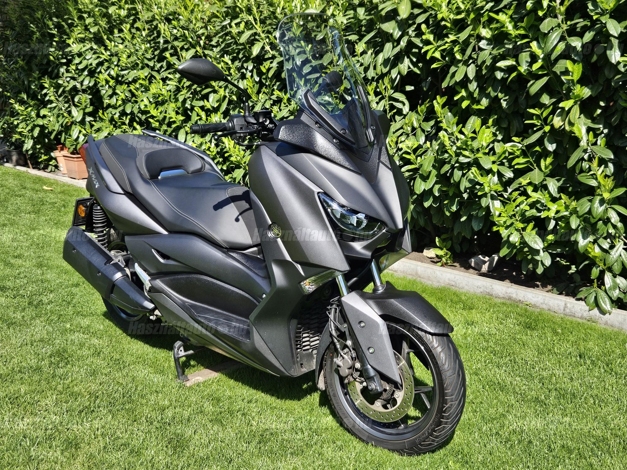 YAMAHA X-MAX 300 2021 - 1