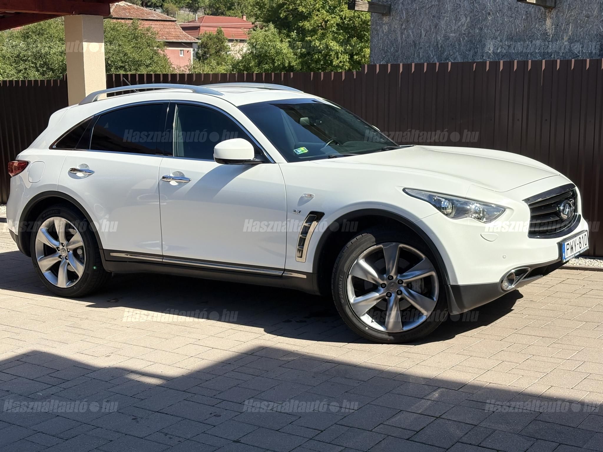 INFINITI QX70 2014/10 - 1