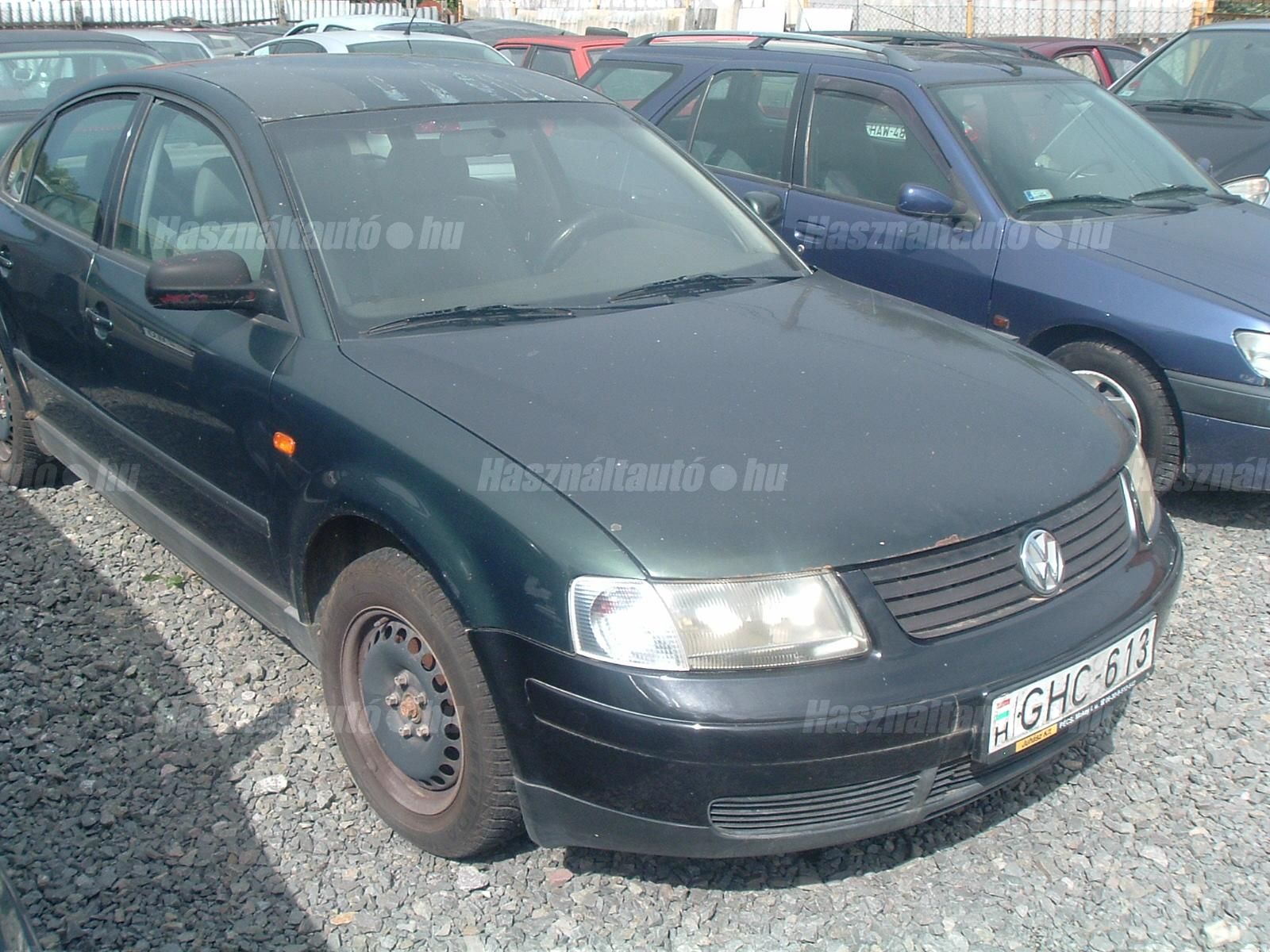VOLKSWAGEN PASSAT 1996/12 - 1